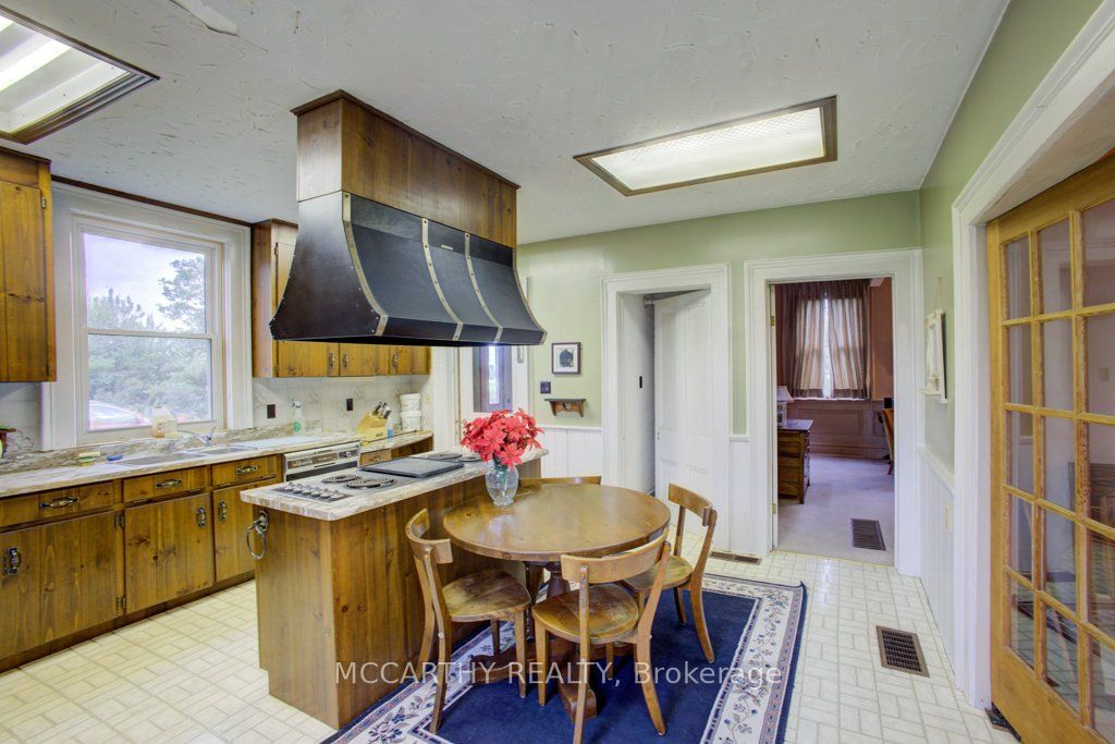 116239 2nd Line S Property Photo 16