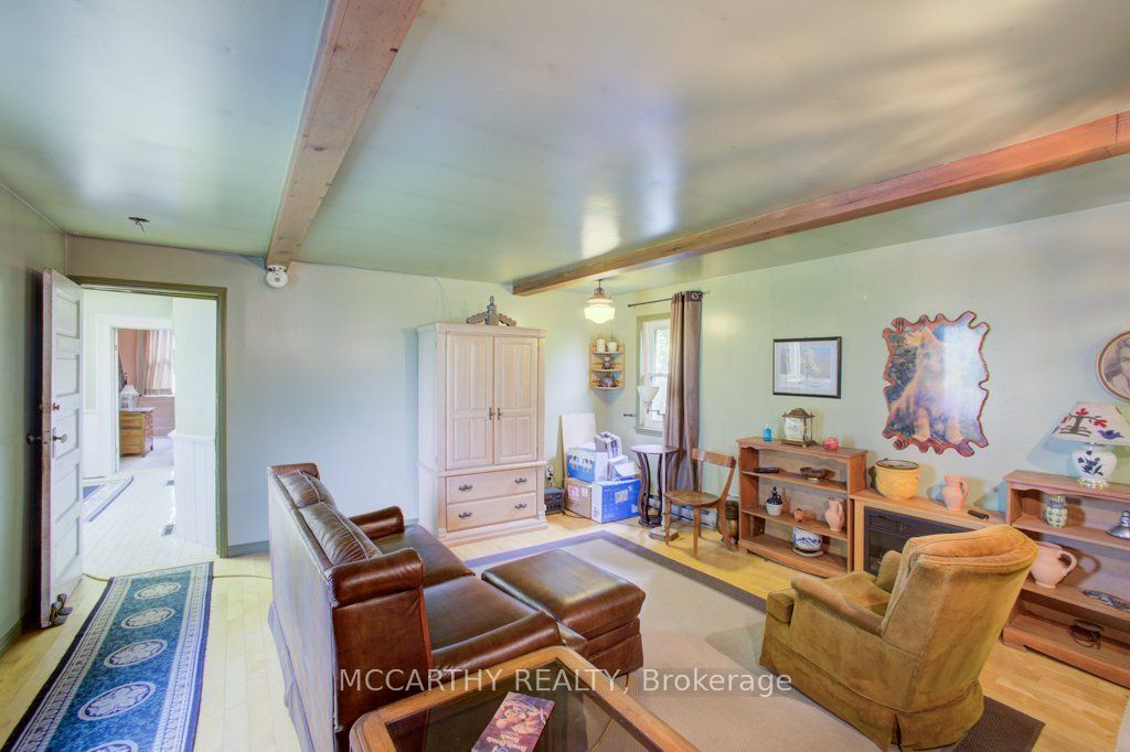 116239 2nd Line S Property Photo 23