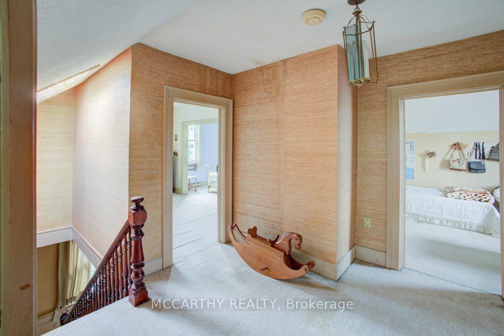 116239 2nd Line S Property Photo 27