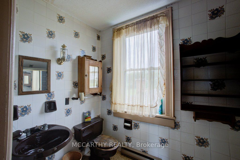 116239 2nd Line S Property Photo 34