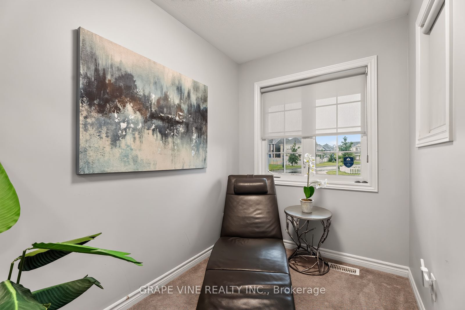 3566 River Run Avenue Property Photo 4