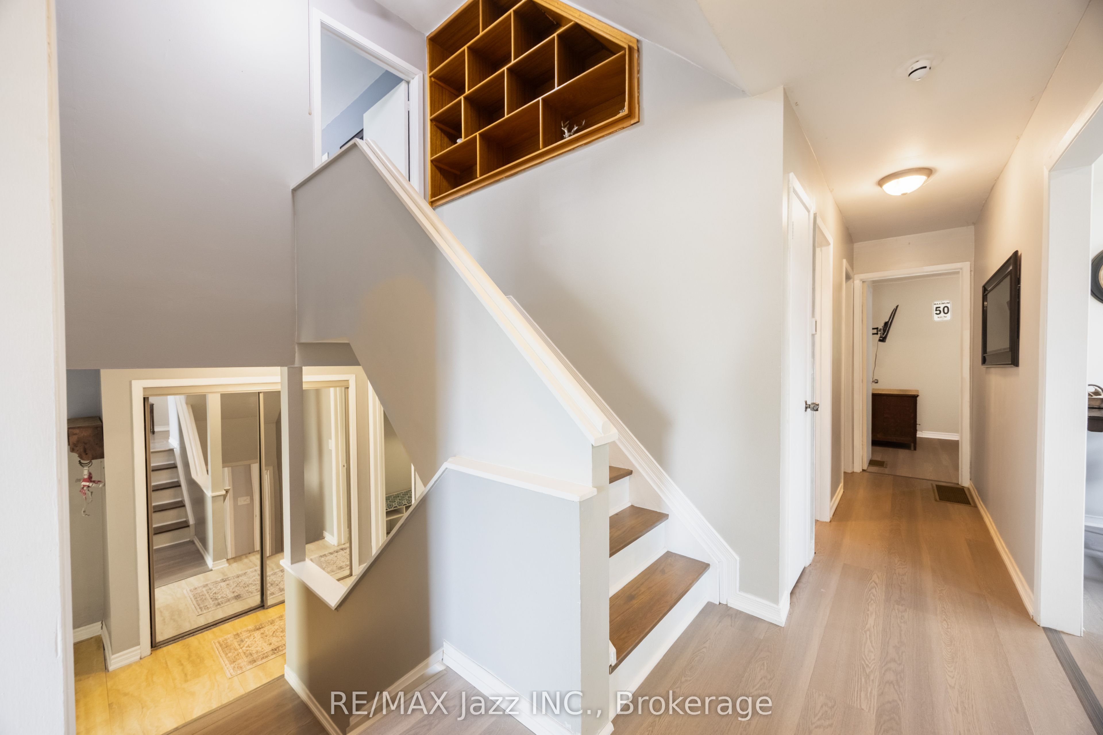 62 Crossley Drive Property Photo 11