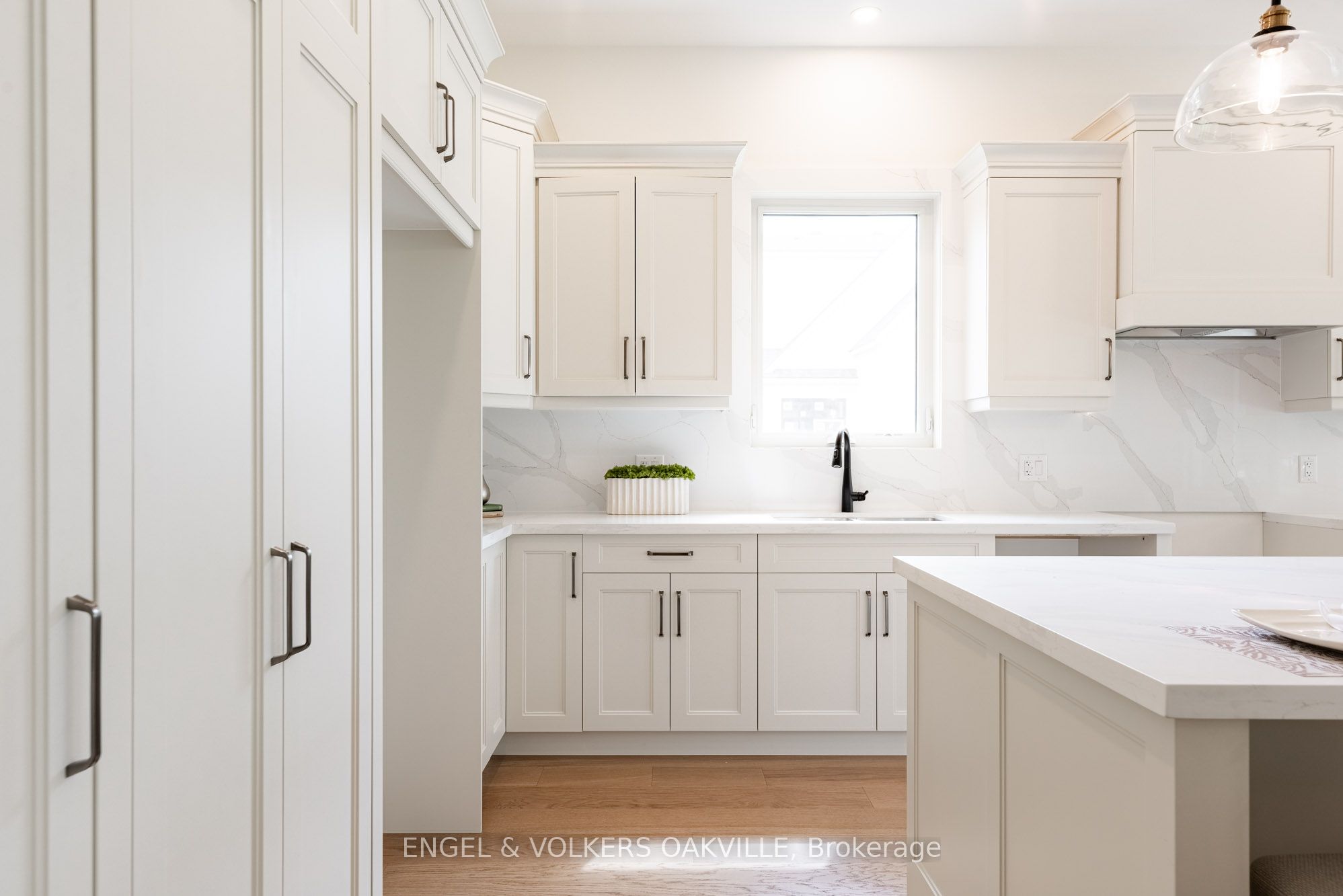 727 Warner Road Property Photo 13