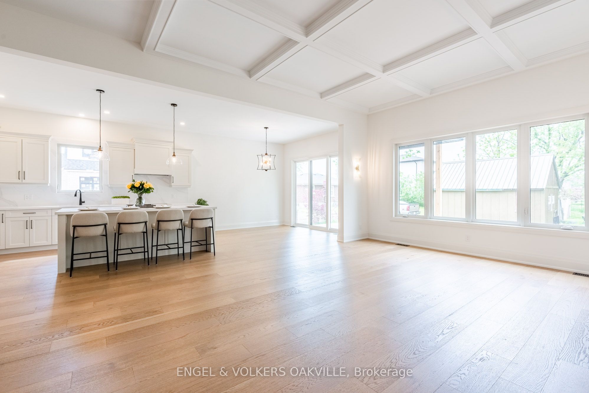 727 Warner Road Property Photo 14