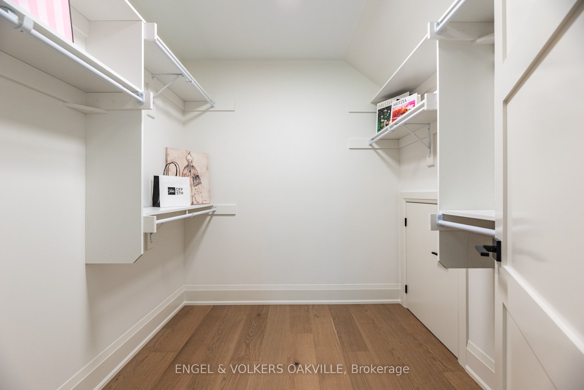 727 Warner Road Property Photo 21