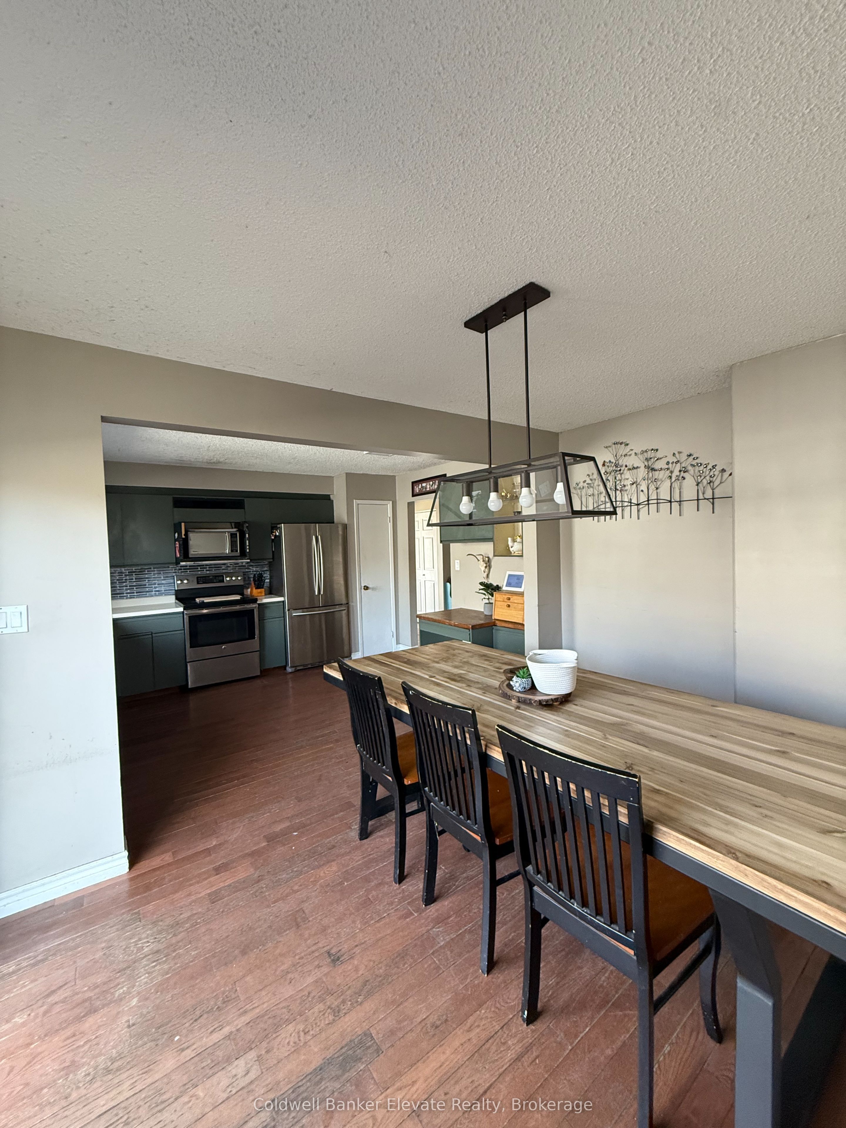 1860 7th Avenue W Property Photo 5