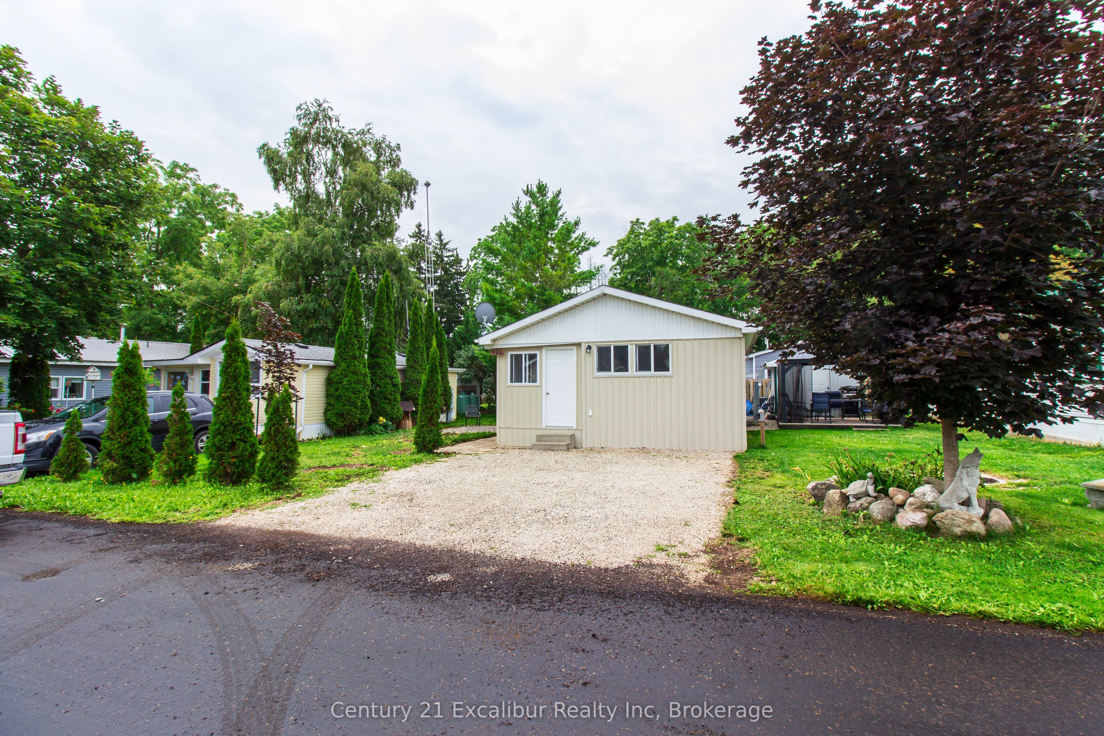 422 Pine Pass Road N Property Photo 1