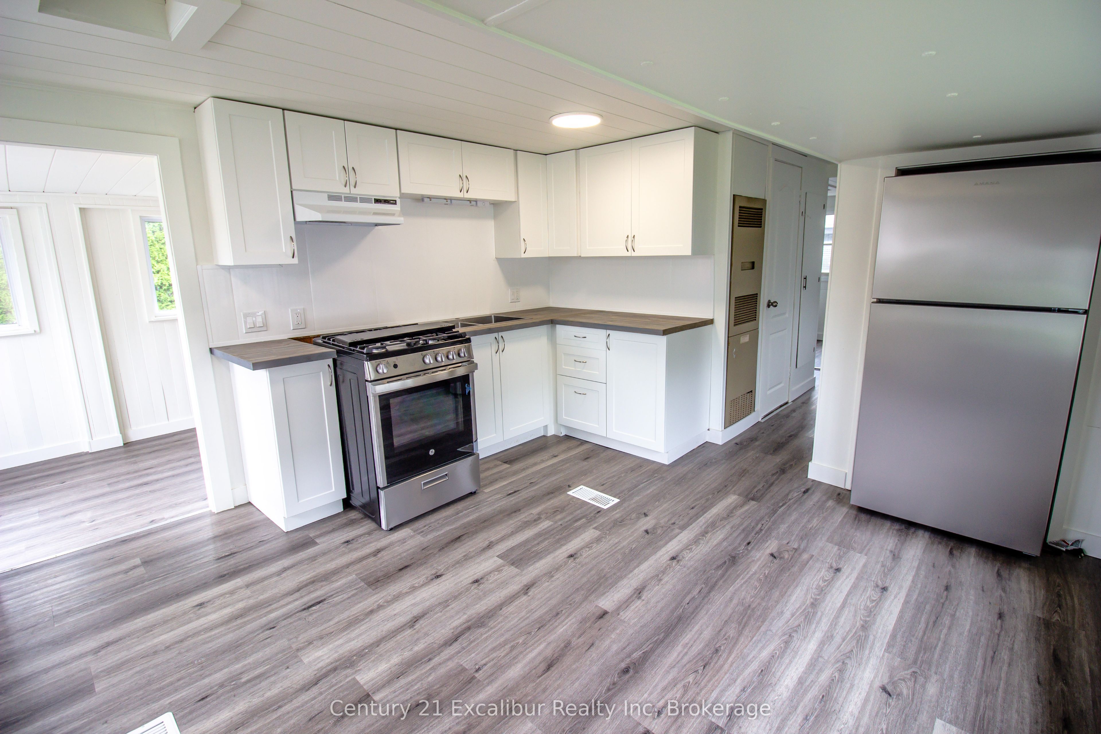 422 Pine Pass Road N Property Photo 4