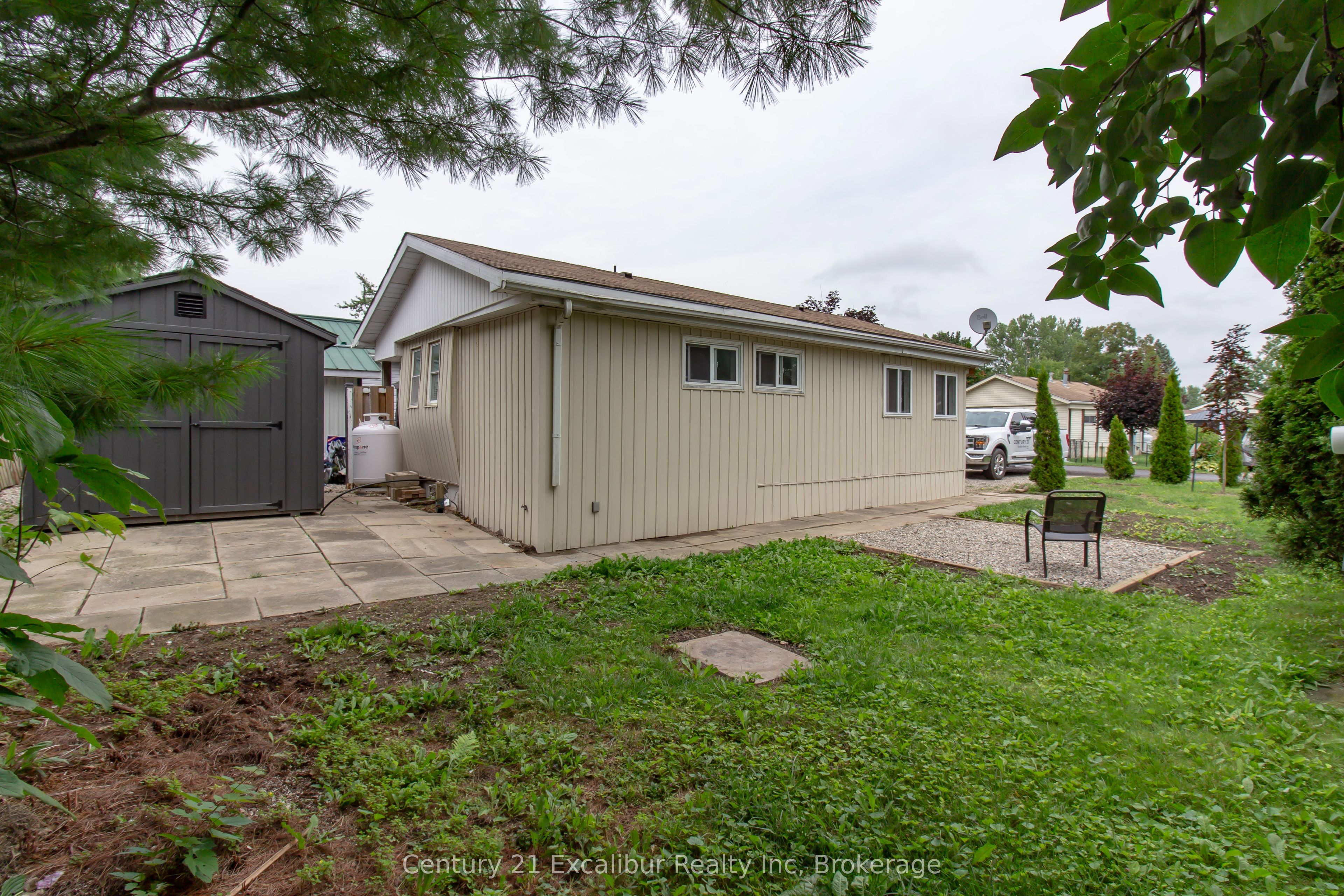 422 Pine Pass Road N Property Photo 10