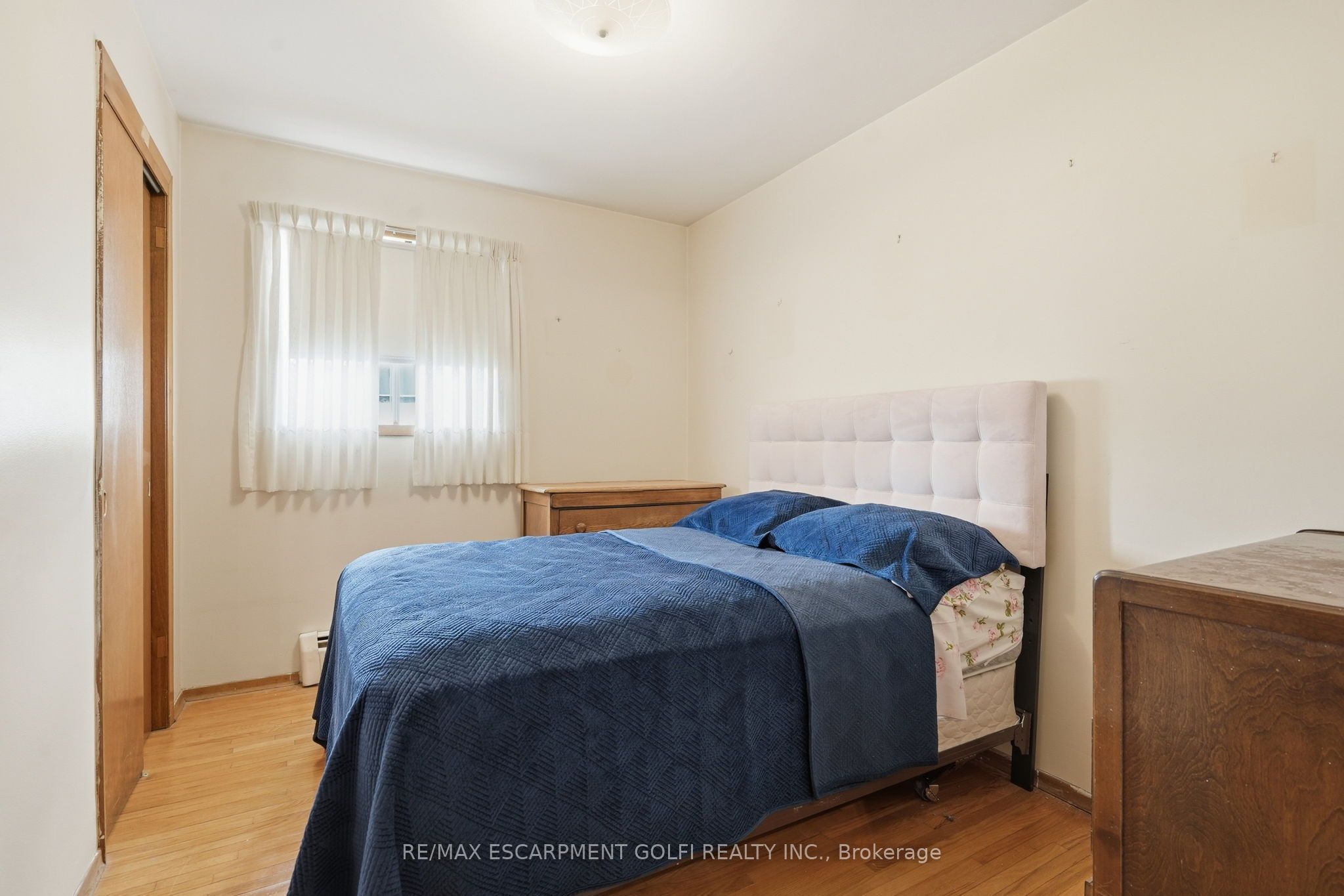 5742 Stanley Avenue Property Photo 9