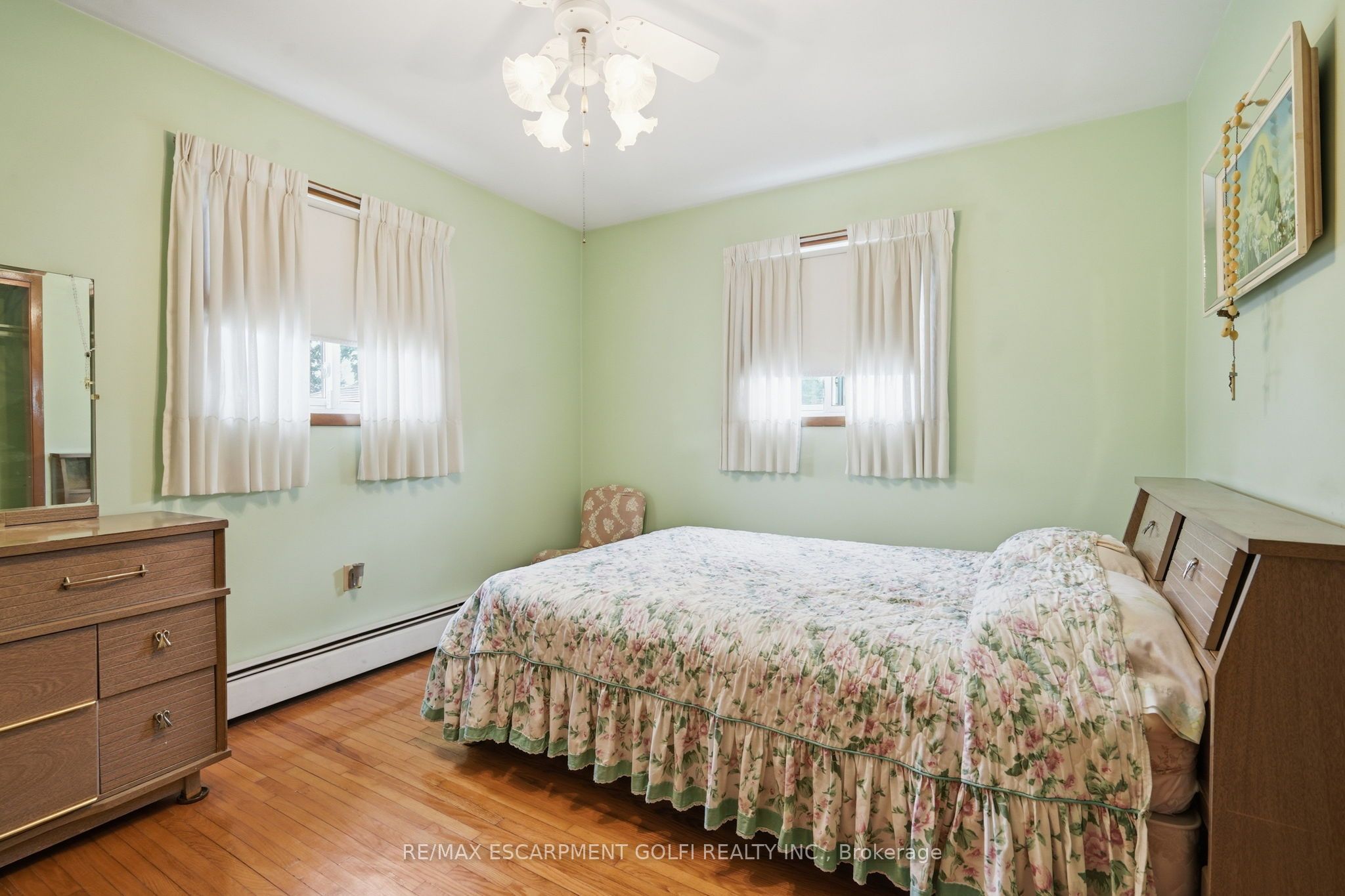 5742 Stanley Avenue Property Photo 10