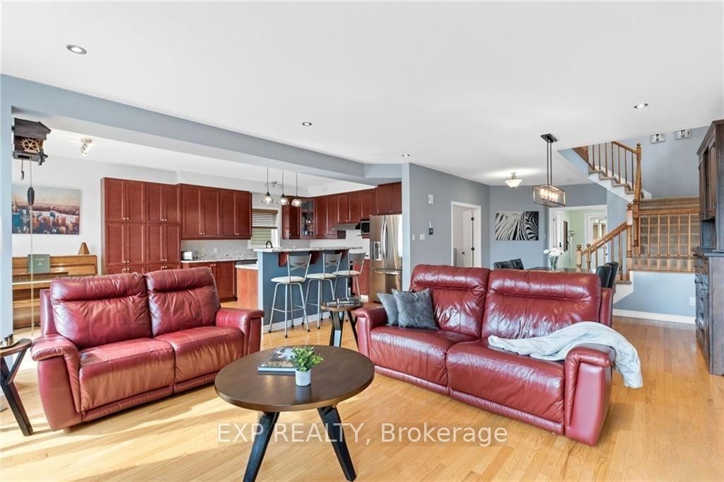 254 Flodden Way Property Photo 8