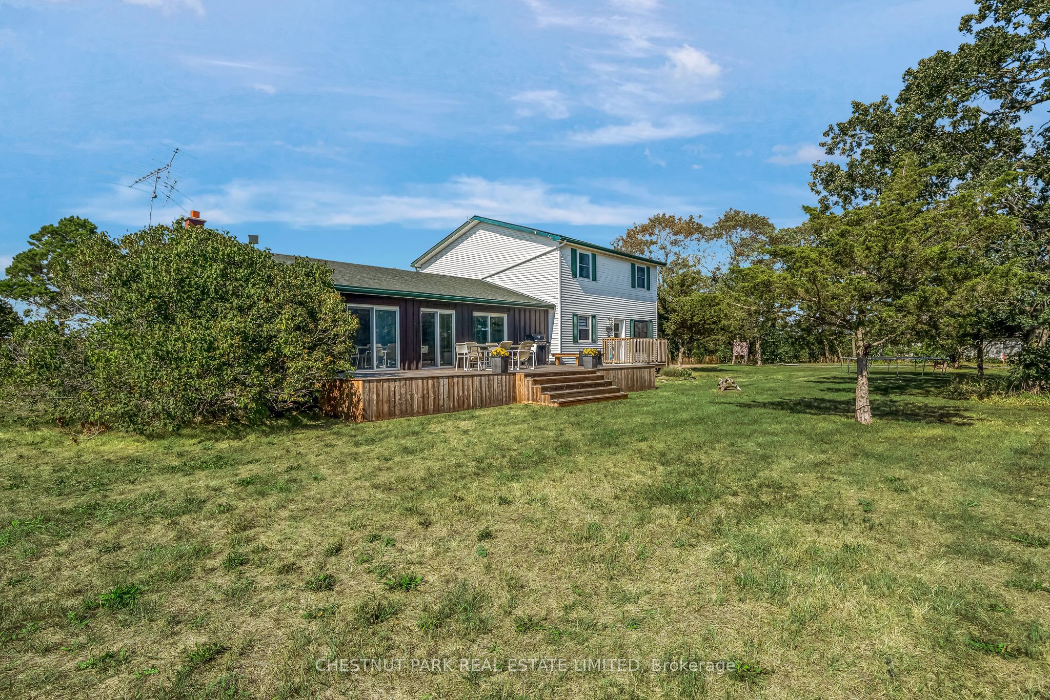 1253 Babylon Road Property Photo 11