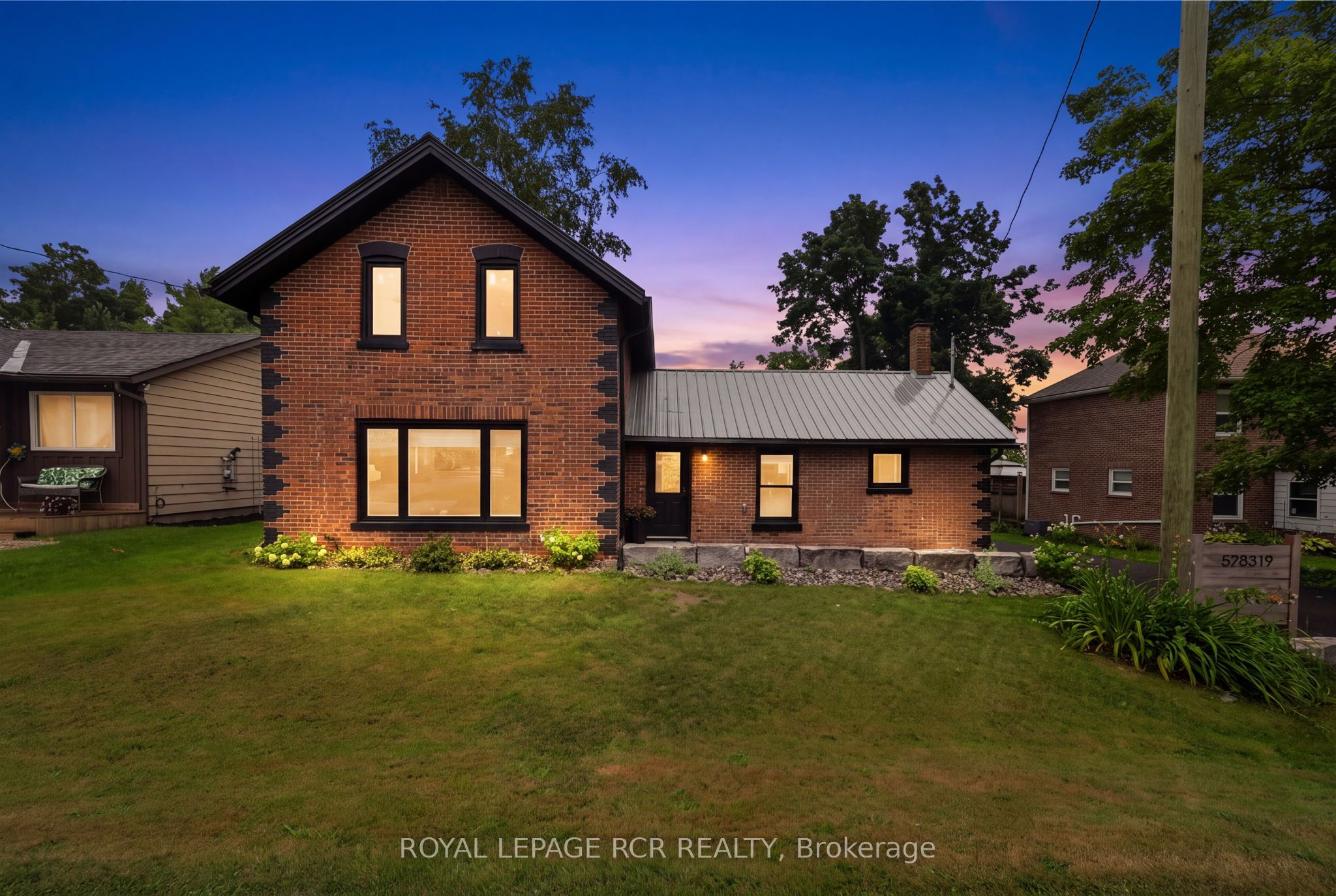 598319 2nd Line West Line Property Photo 1