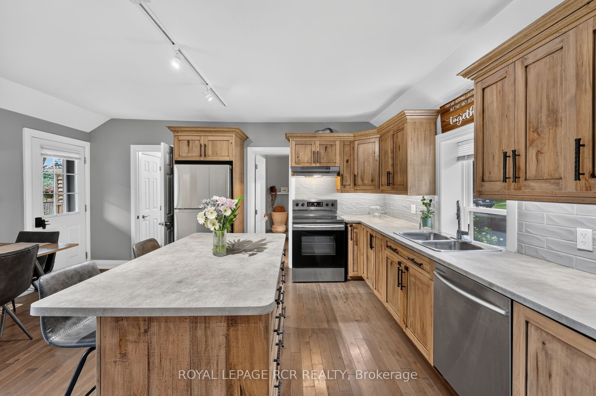 598319 2nd Line West Line Property Photo 6