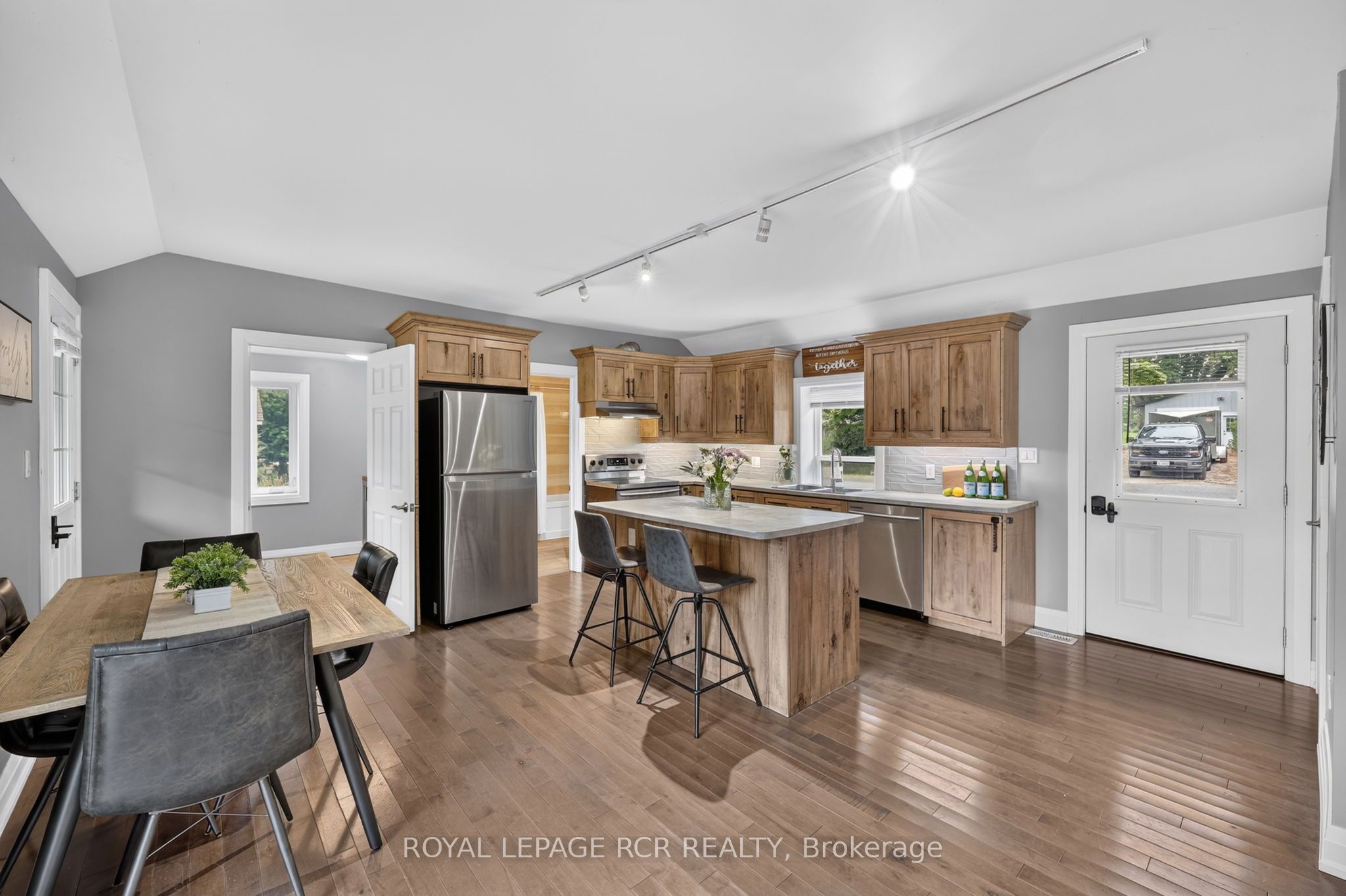 598319 2nd Line West Line Property Photo 12