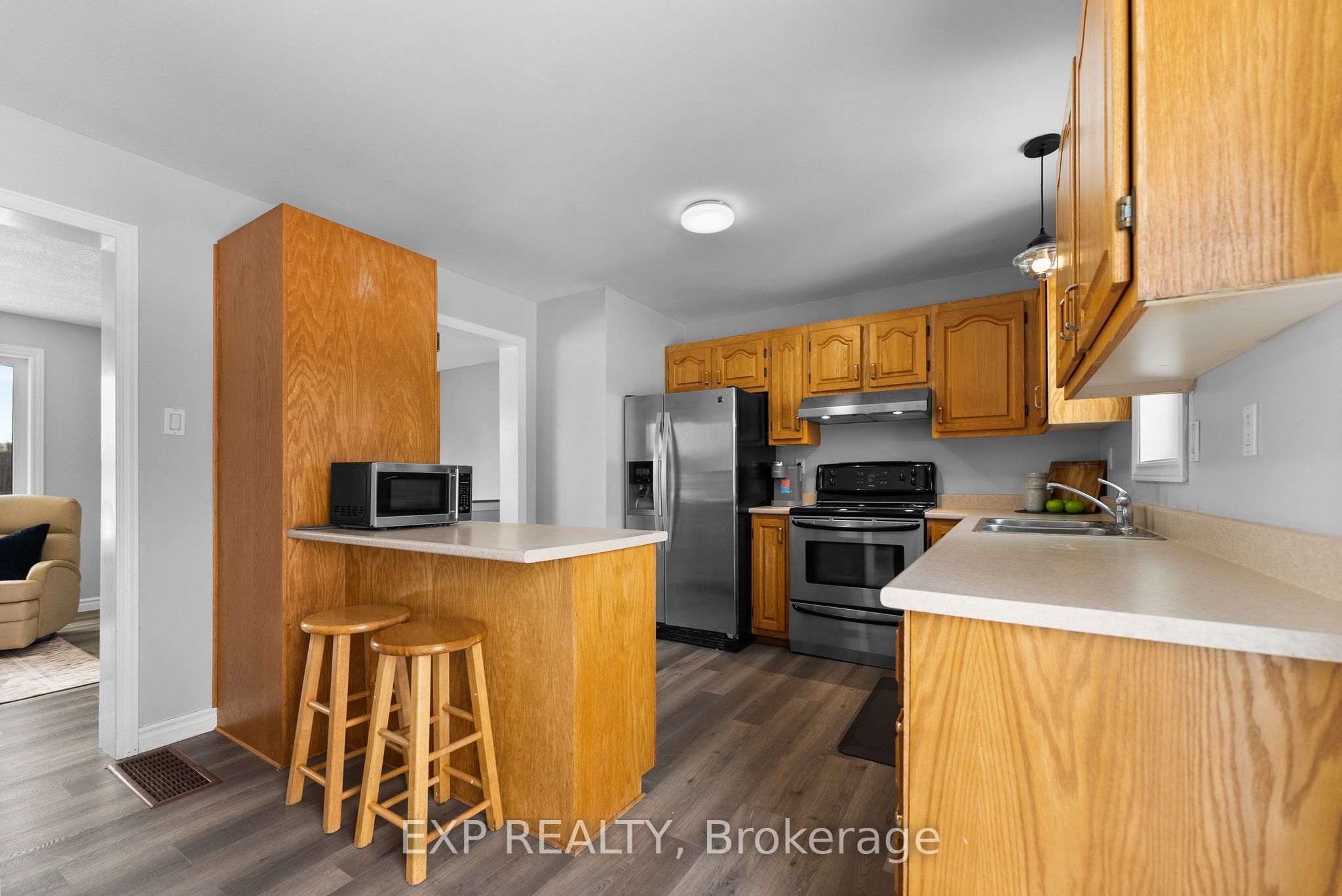 20771 Highway No. 17 Property Photo 27