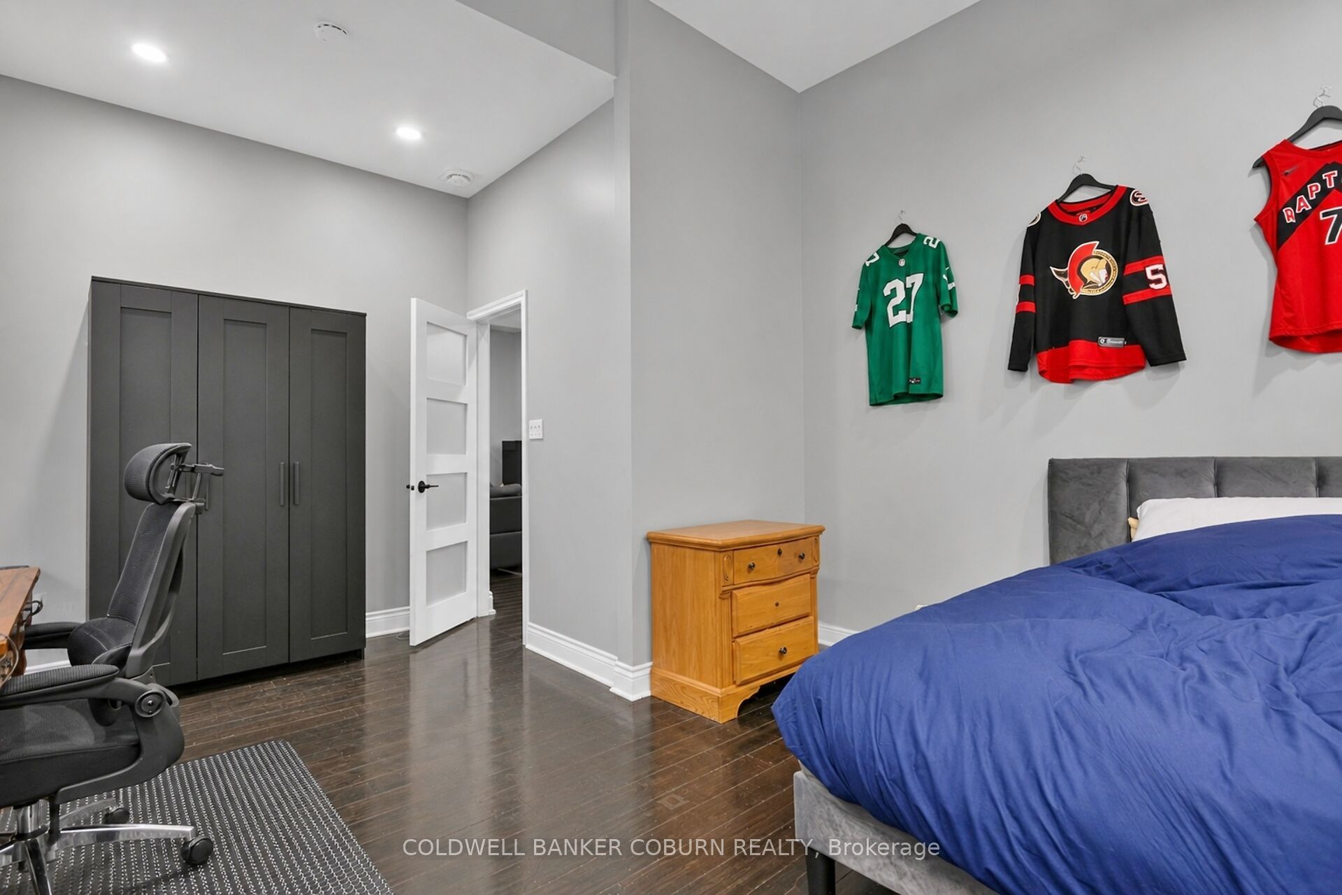 698 Cooper Street Property Photo 12