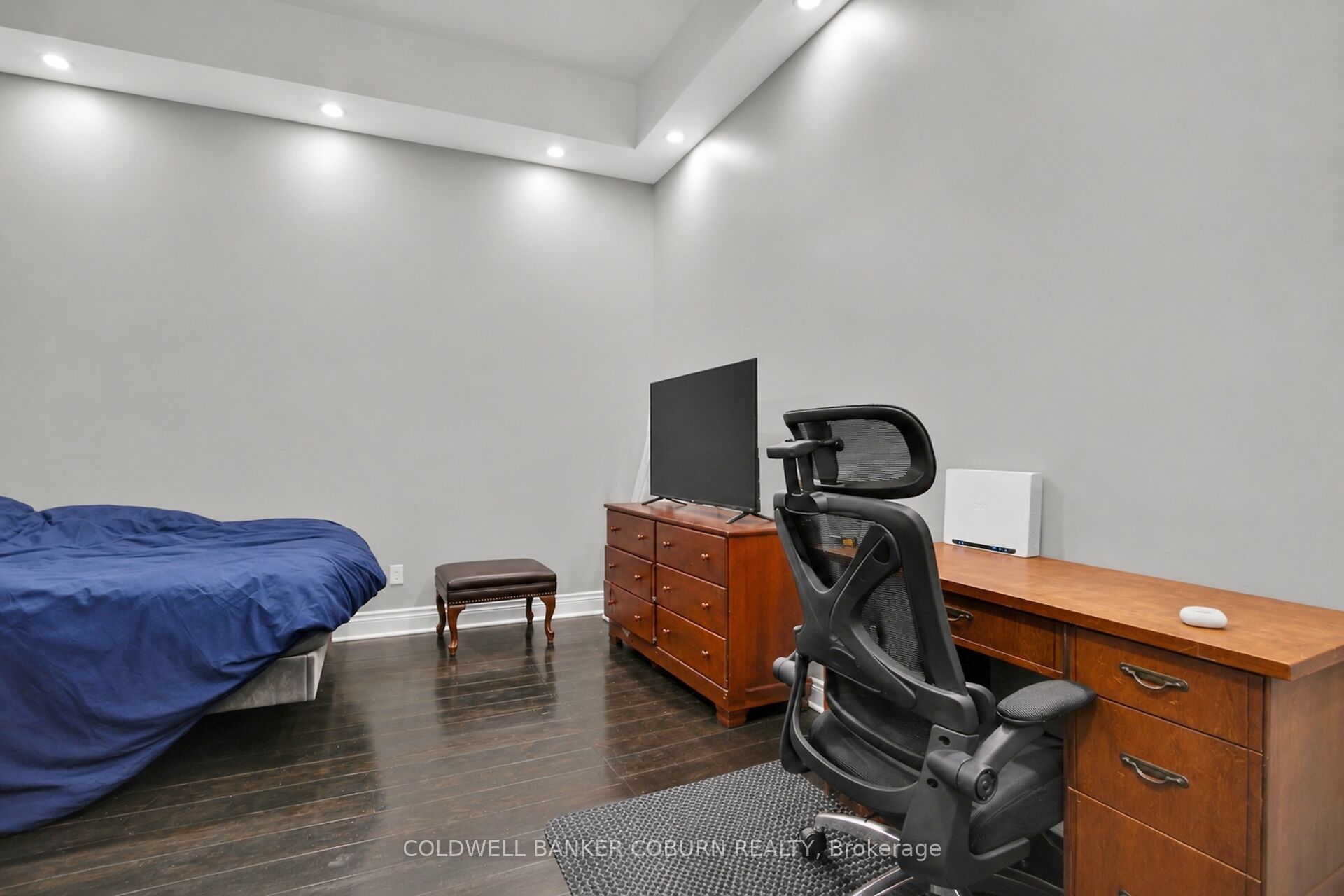 698 Cooper Street Property Photo 13
