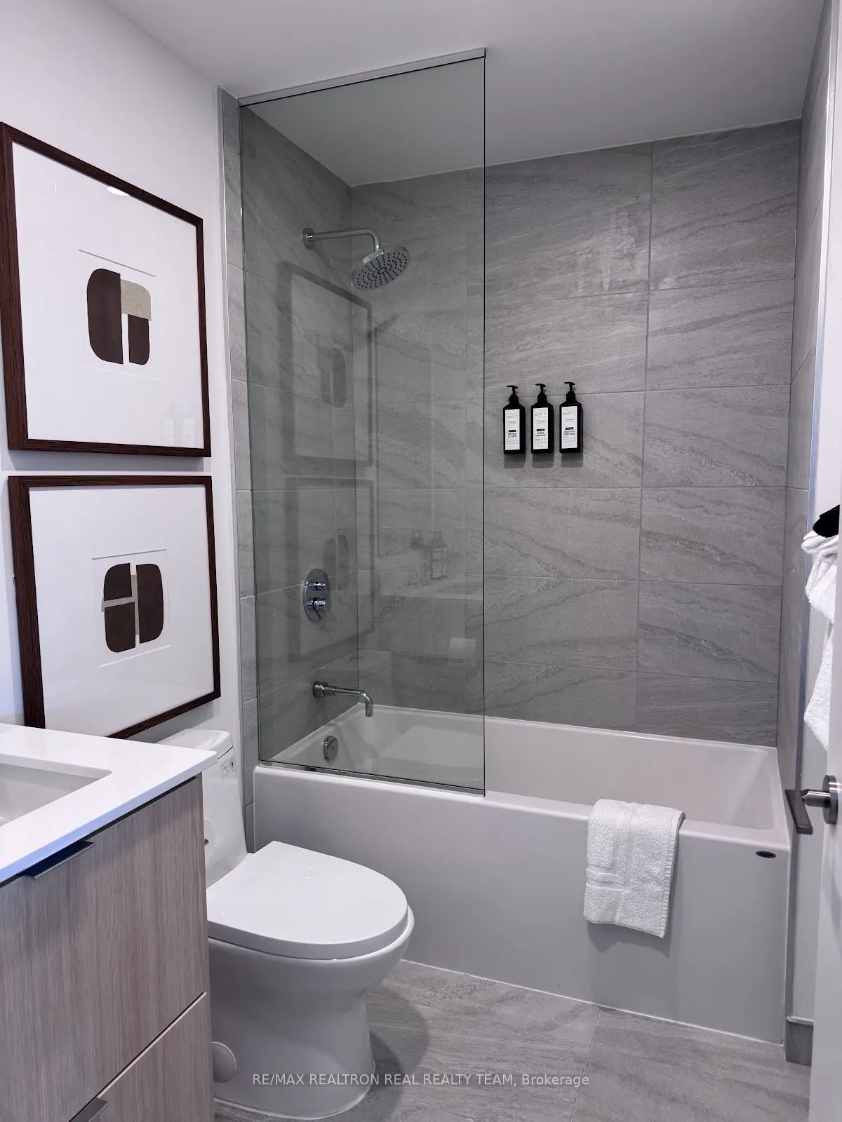 100 Carrick Trail 407 Property Photo 12