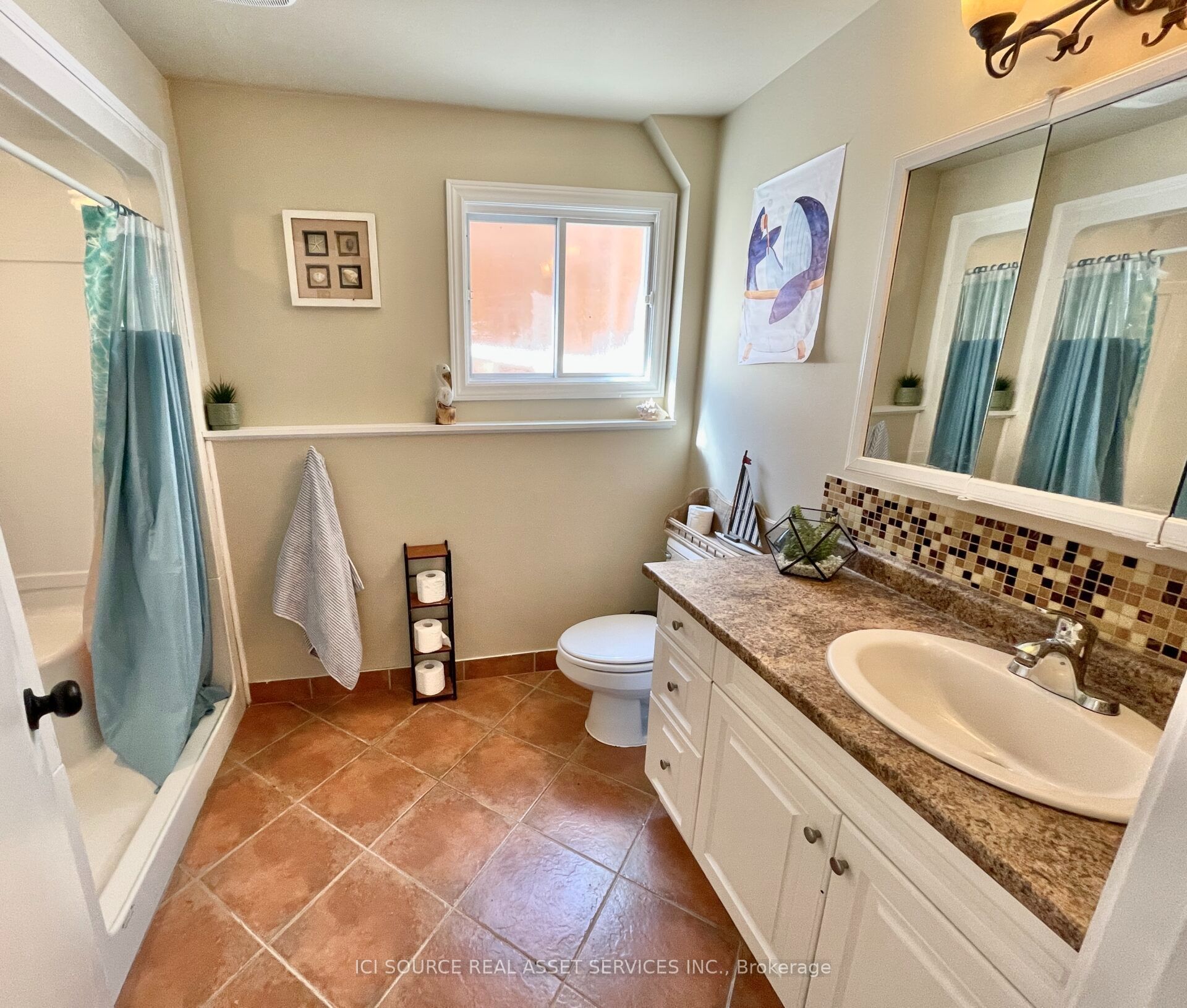 34 Grantham Avenue Property Photo 17
