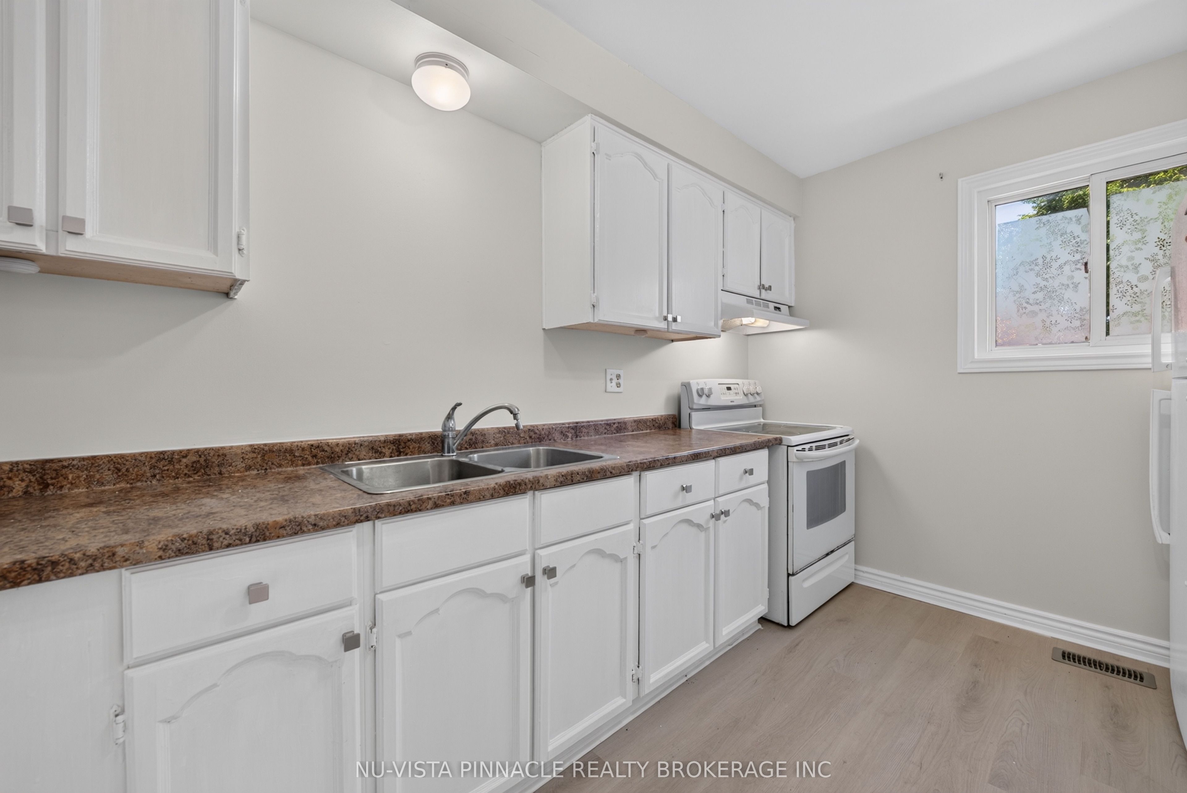 69 Conway Drive Property Photo 13