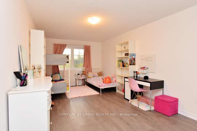 150 Winters Way Property Photo 37