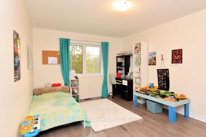 150 Winters Way Property Photo 42