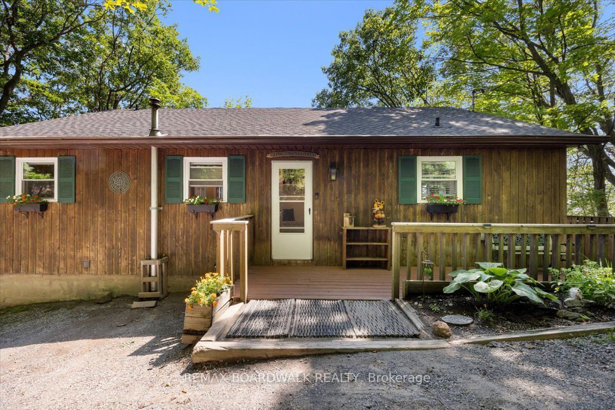 781 North Shore Road Property Photo 2