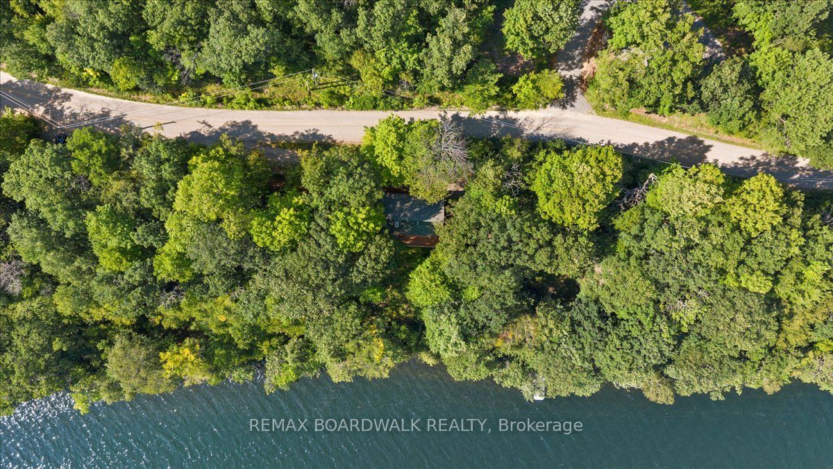 781 North Shore Road Property Photo 5