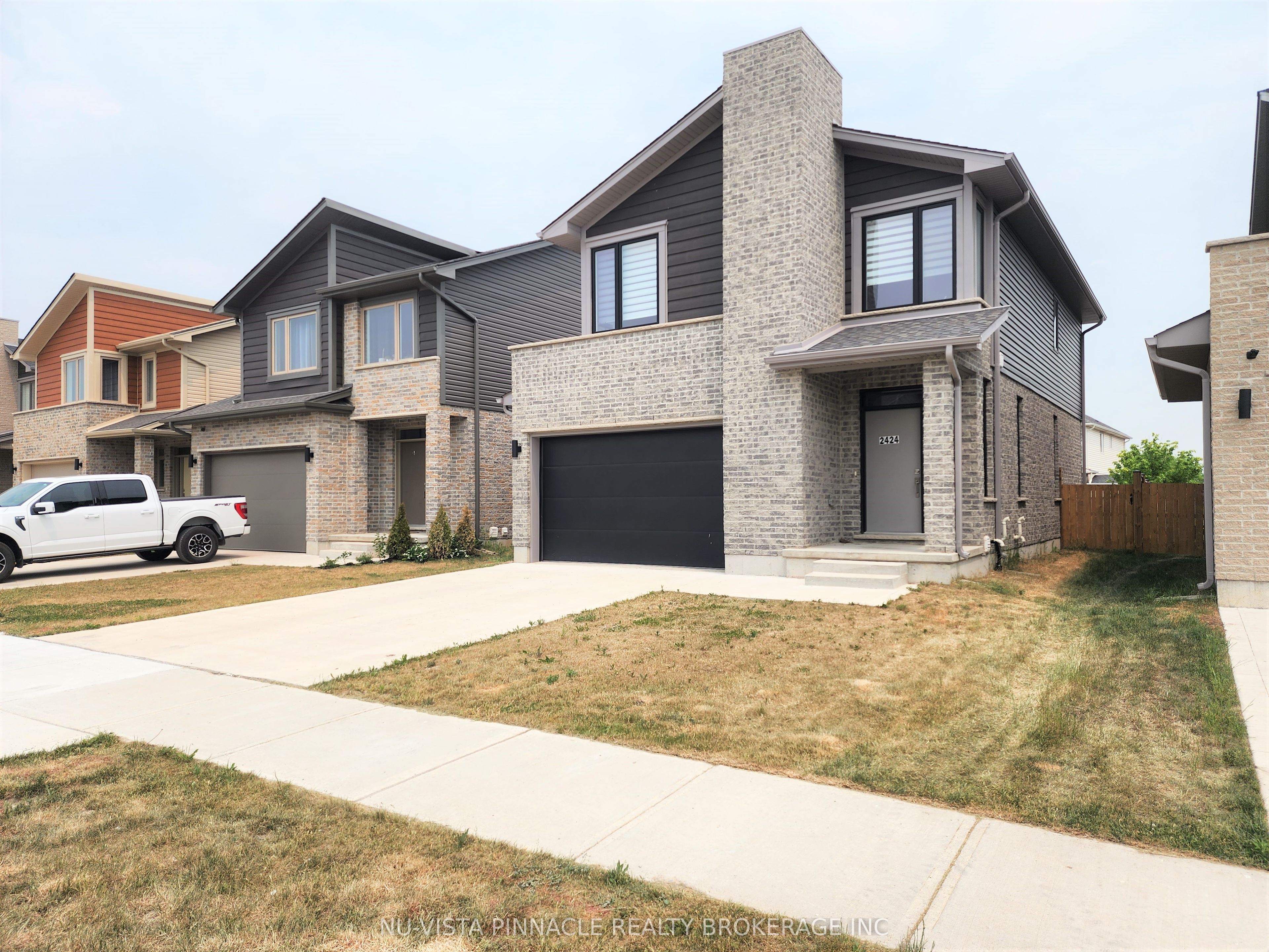 2424 Irish Moss Road Property Photo 2