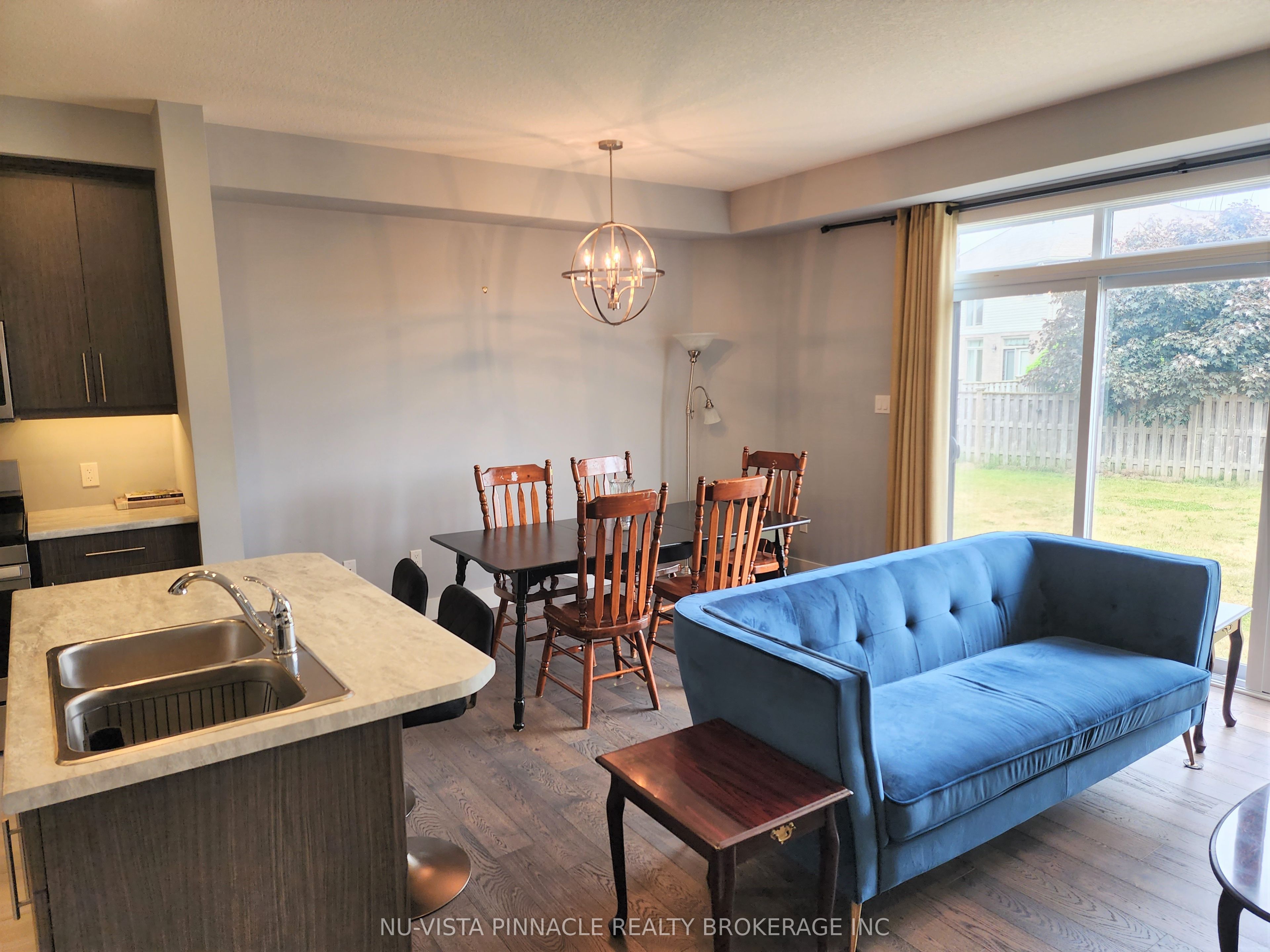 2424 Irish Moss Road Property Photo 9