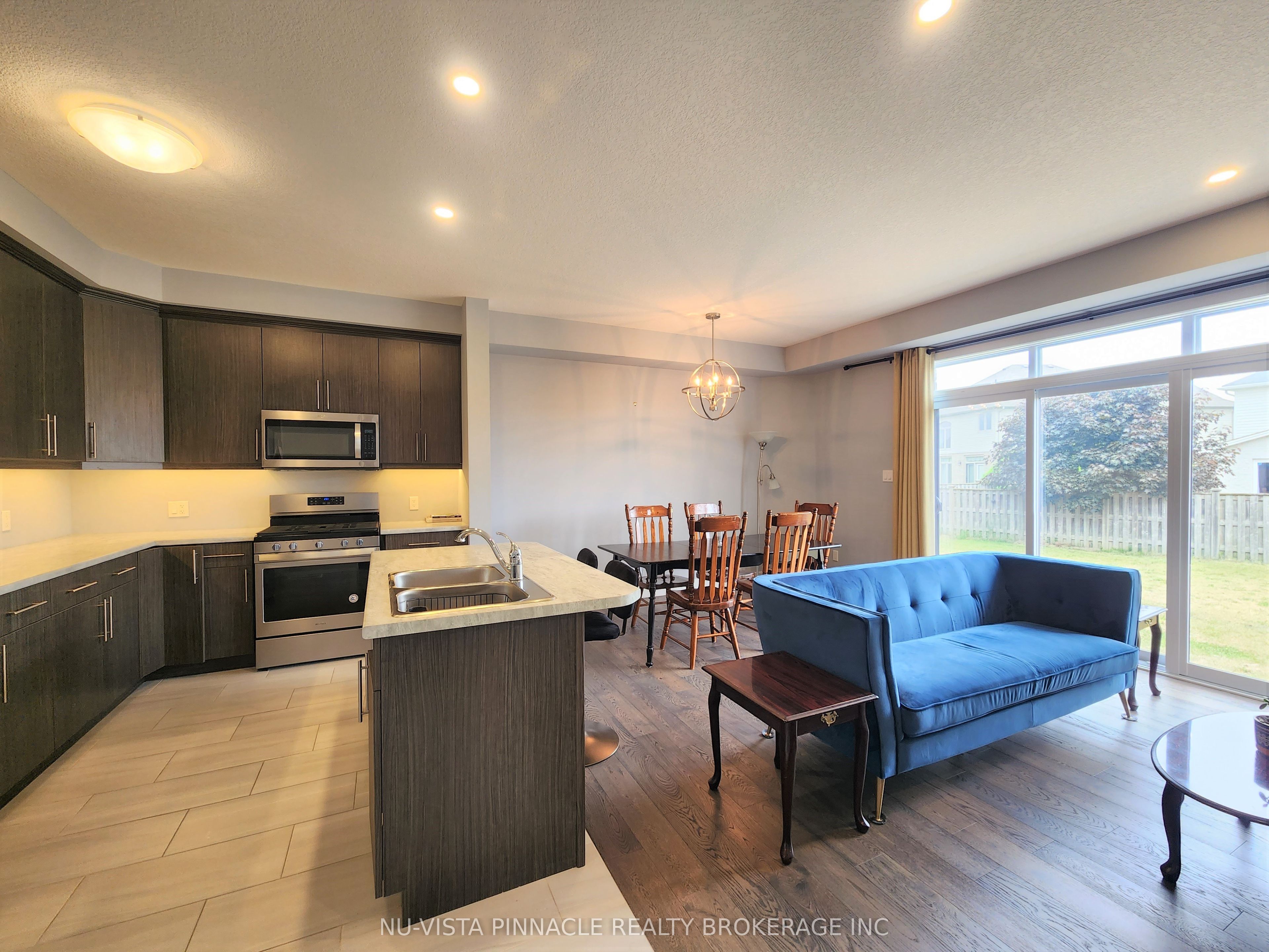 2424 Irish Moss Road Property Photo 10