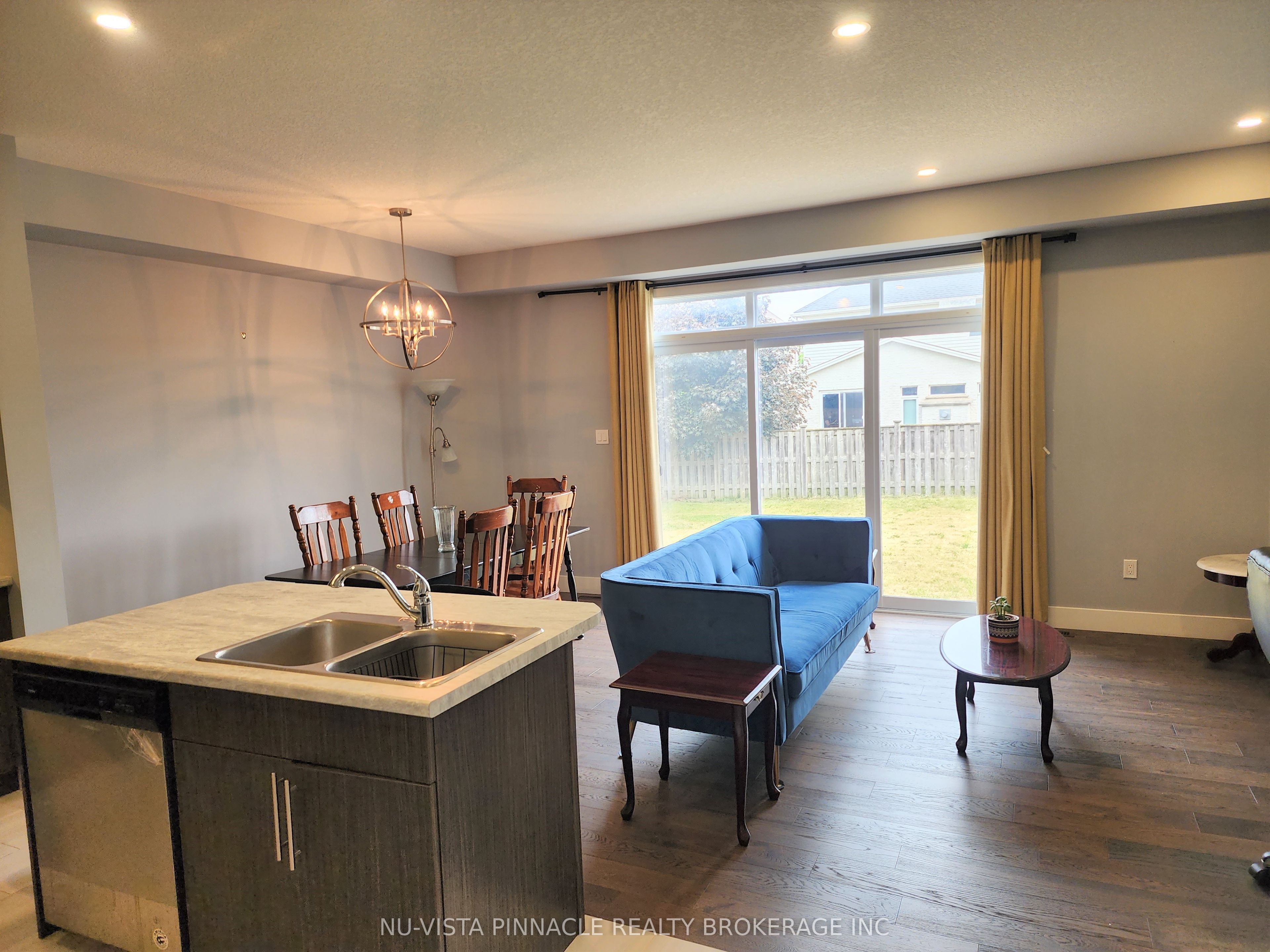 2424 Irish Moss Road Property Photo 11