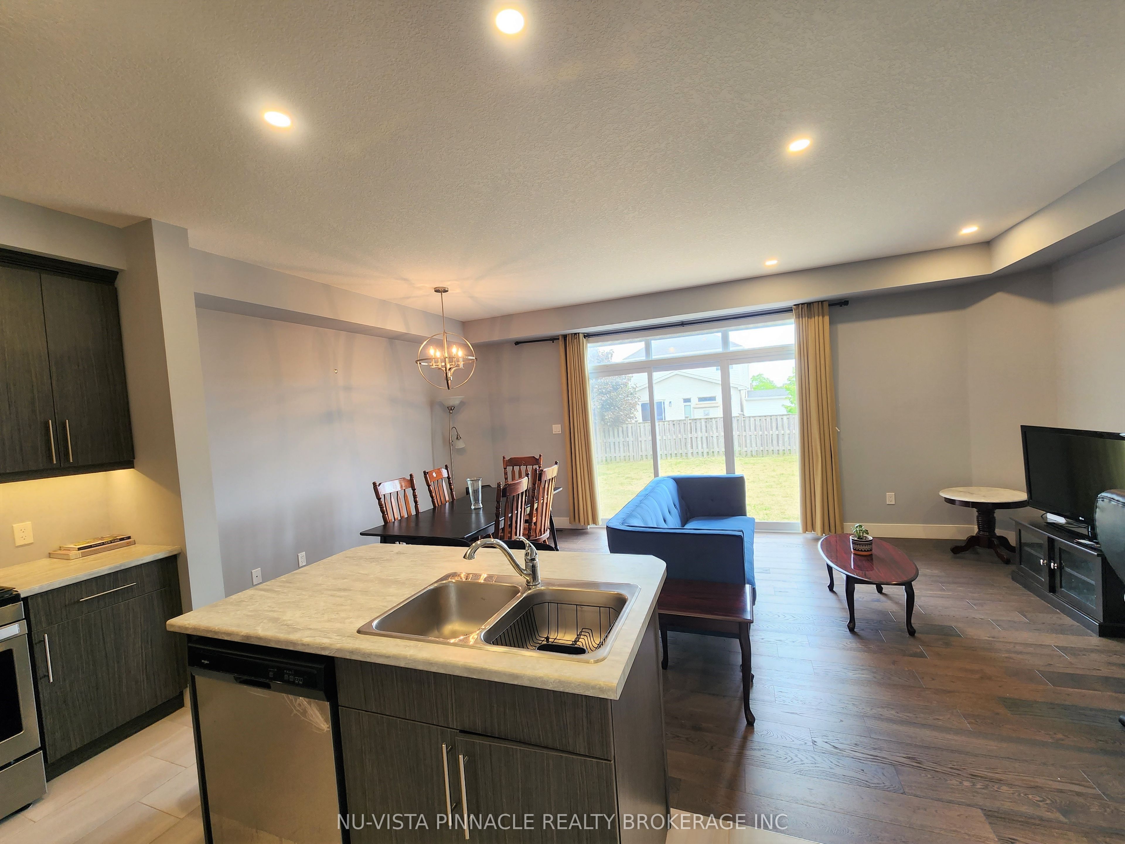 2424 Irish Moss Road Property Photo 12