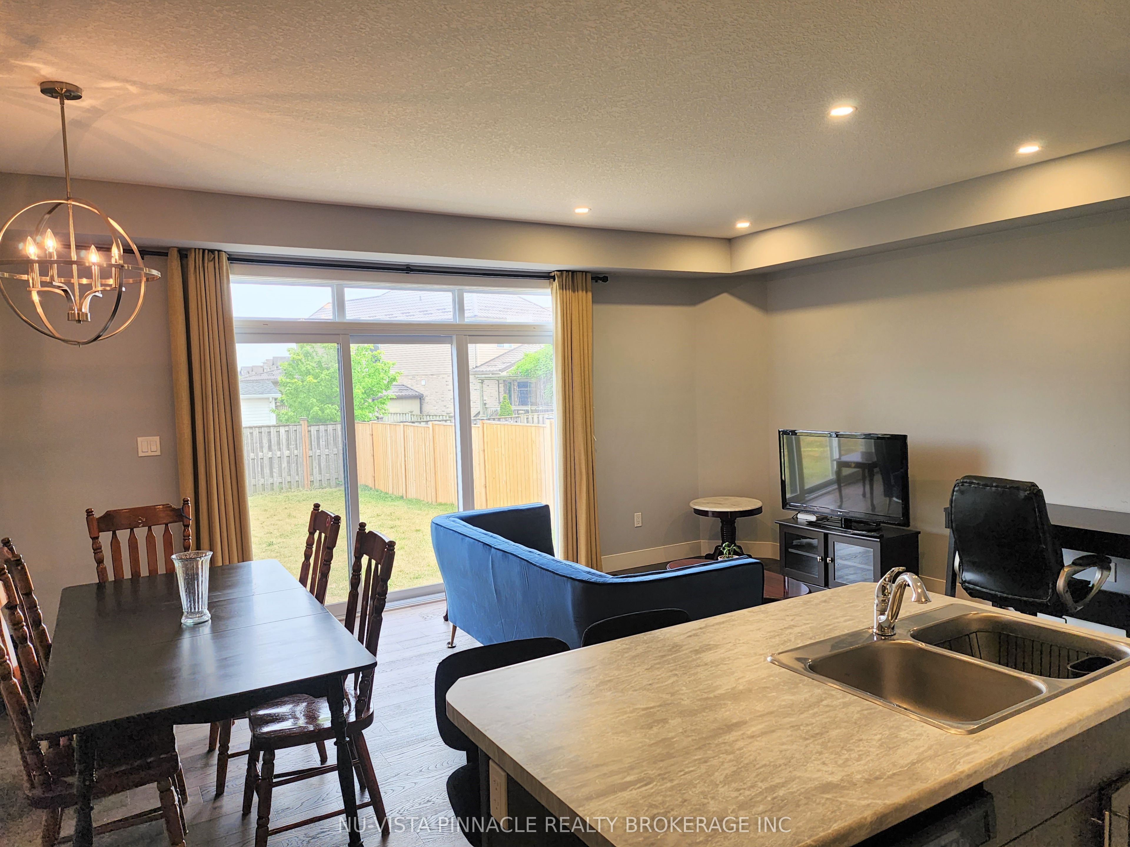 2424 Irish Moss Road Property Photo 15