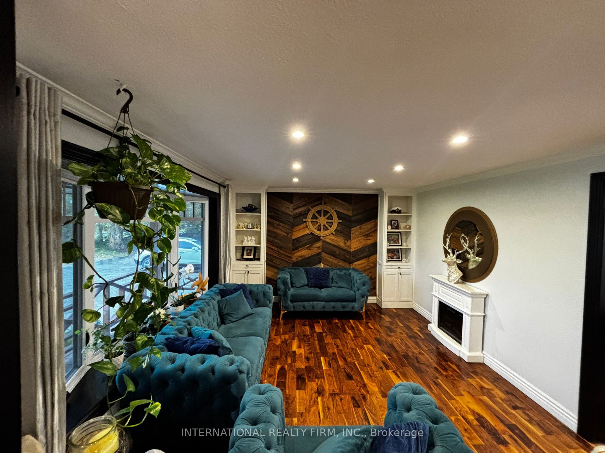 9364 Wellington Rd 124 Property Photo 6