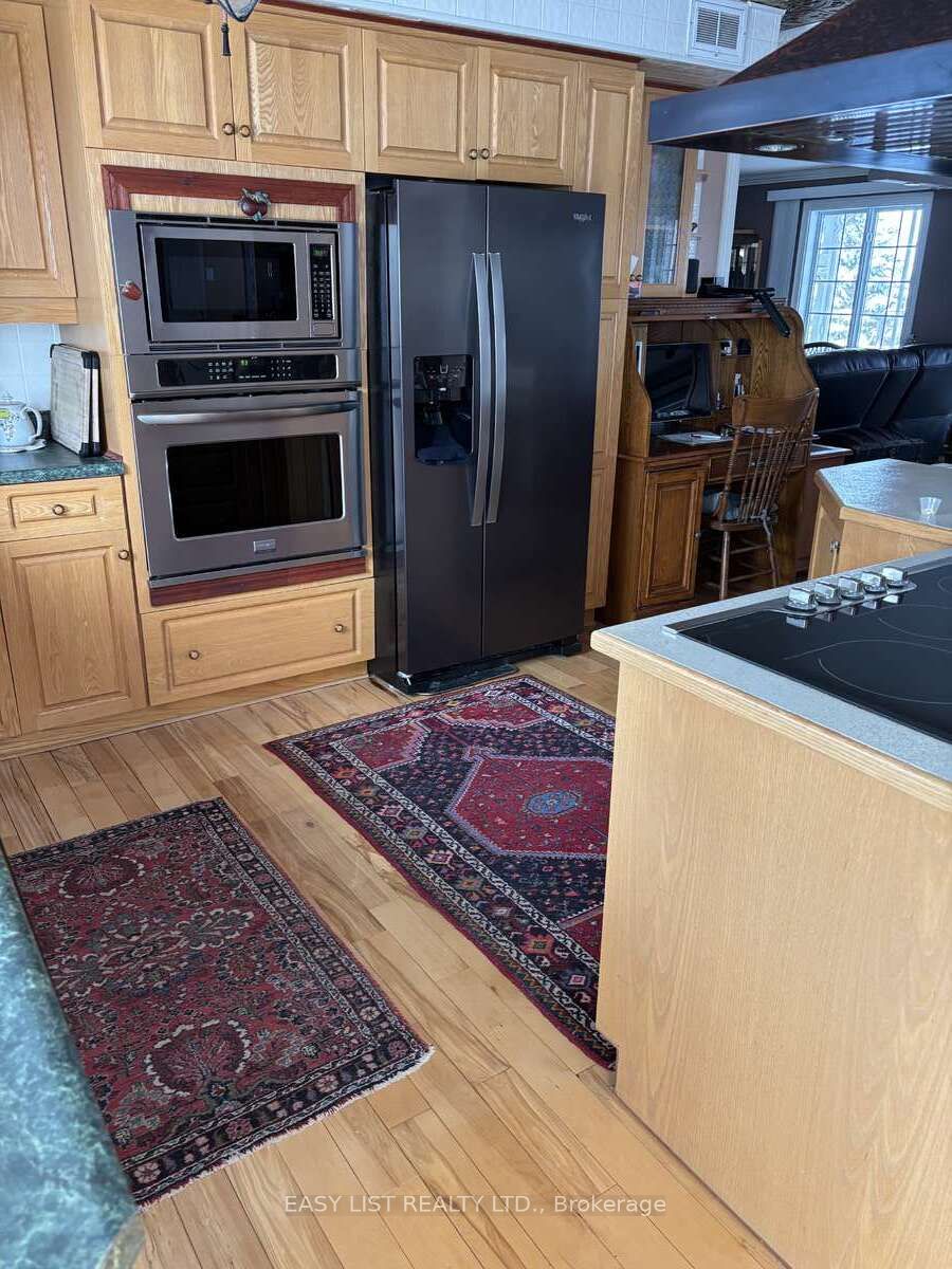 2 Joanne Crescent Property Photo 13