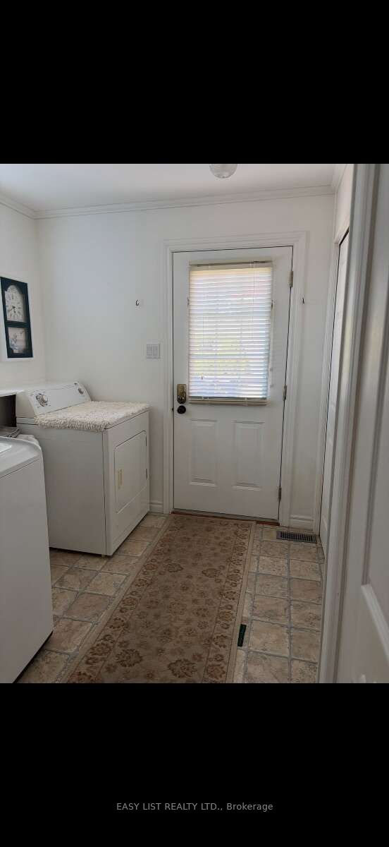 2 Joanne Crescent Property Photo 33