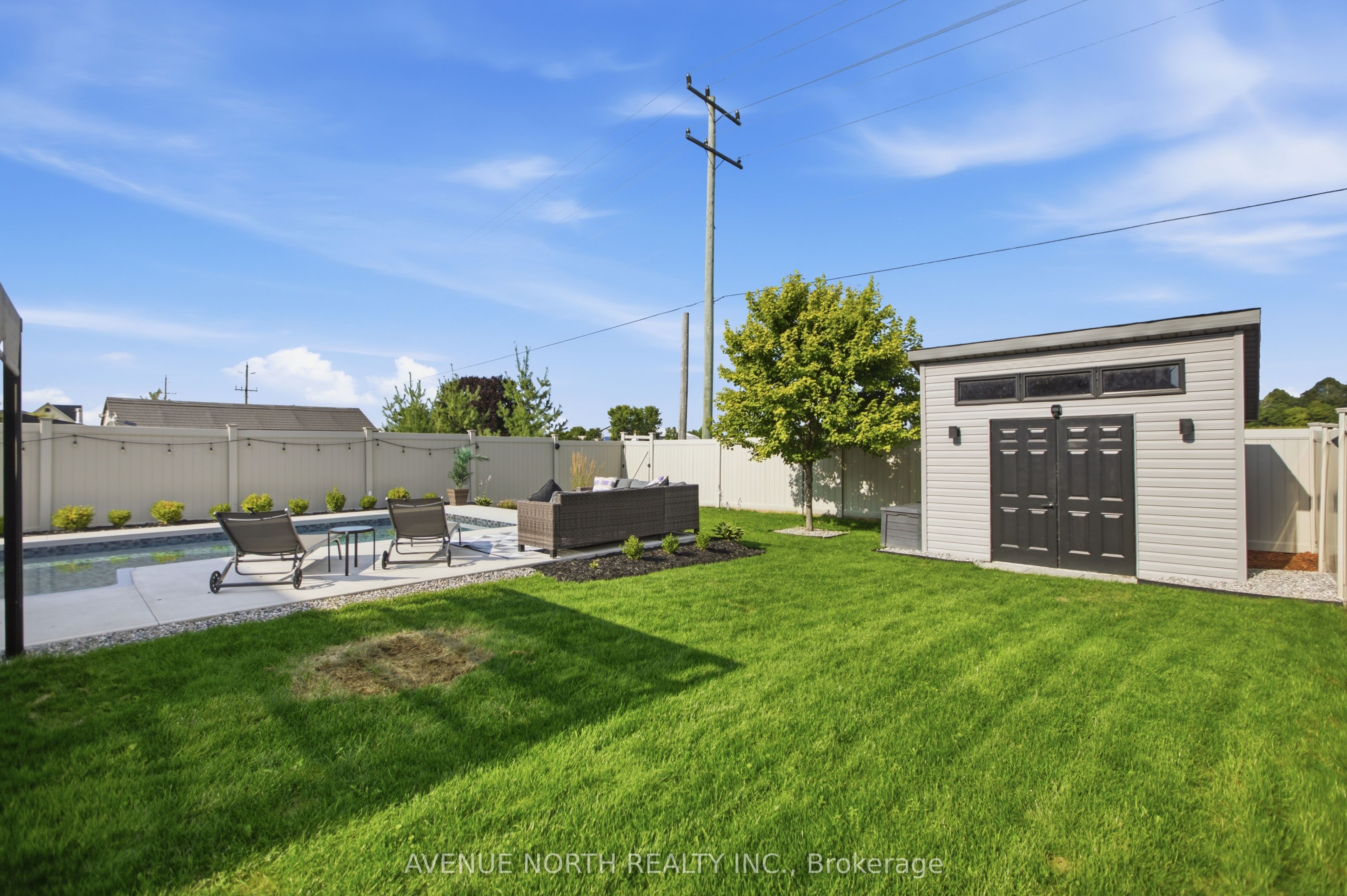 36 Nancy Street Property Photo 34