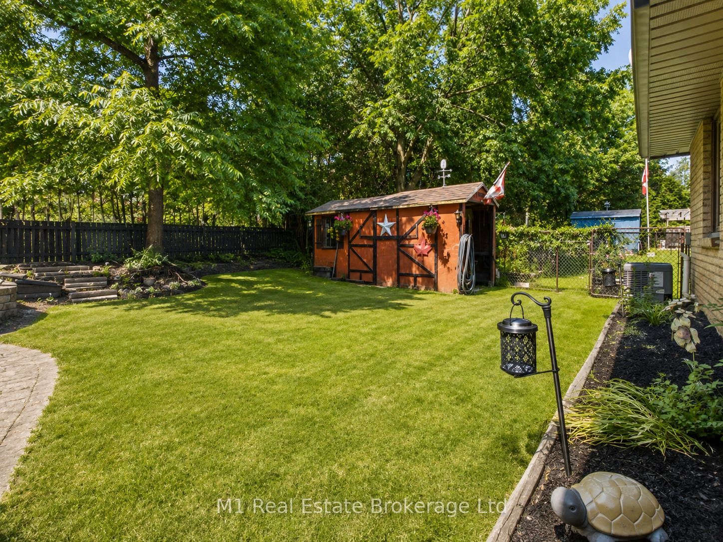 294 Colborne Street Property Photo 37