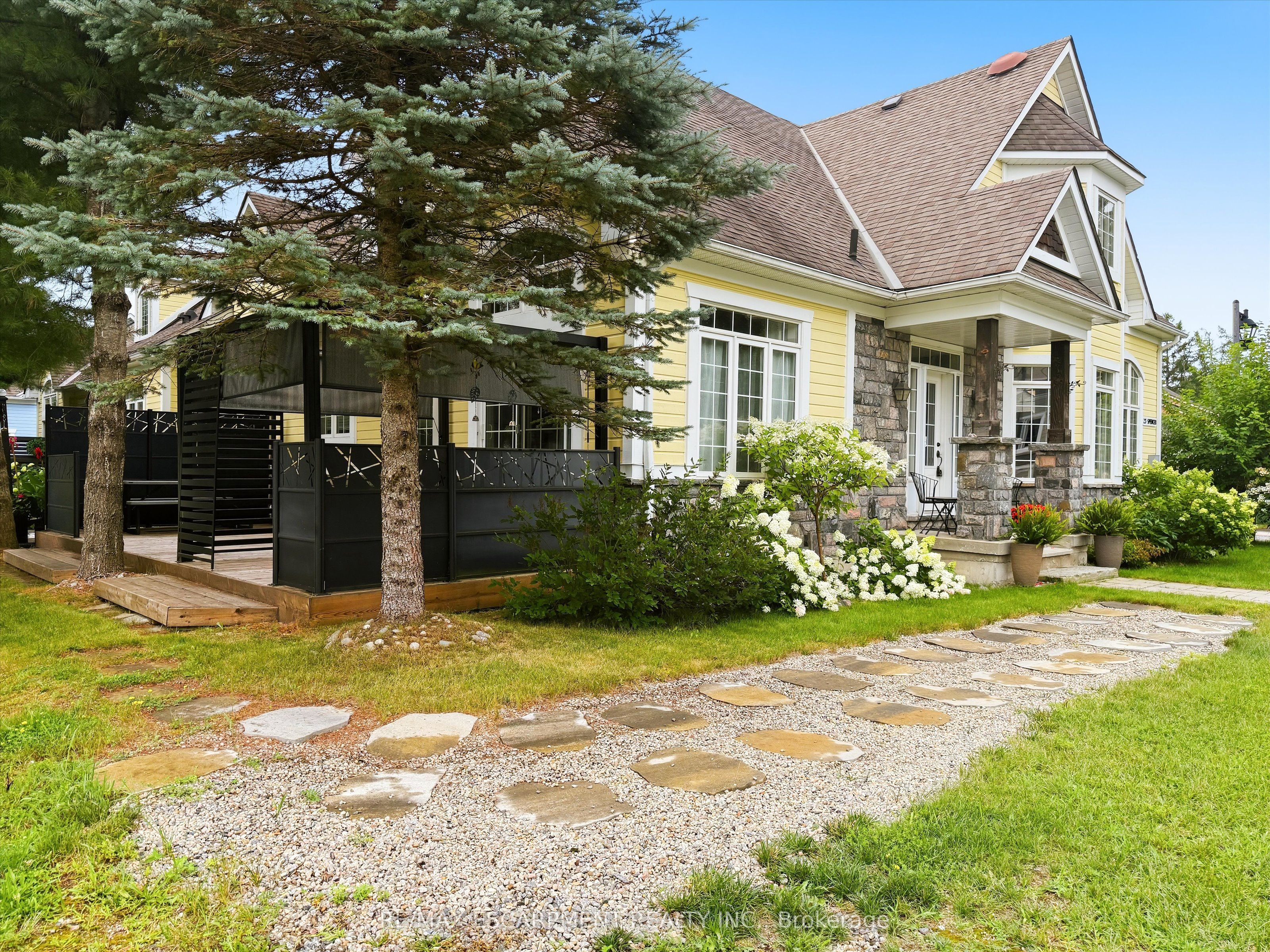 23 Spencer Street Property Photo 3