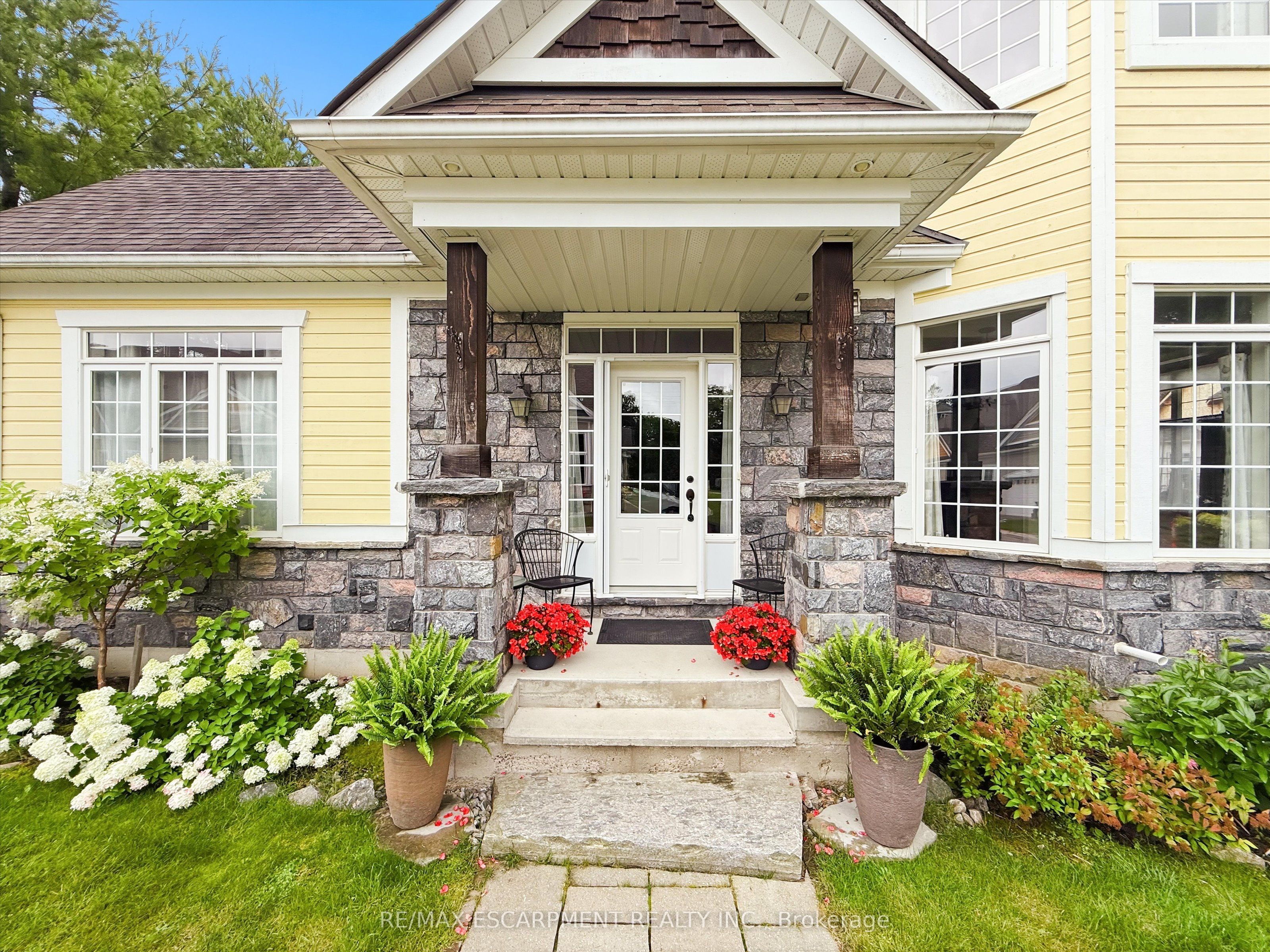 23 Spencer Street Property Photo 4