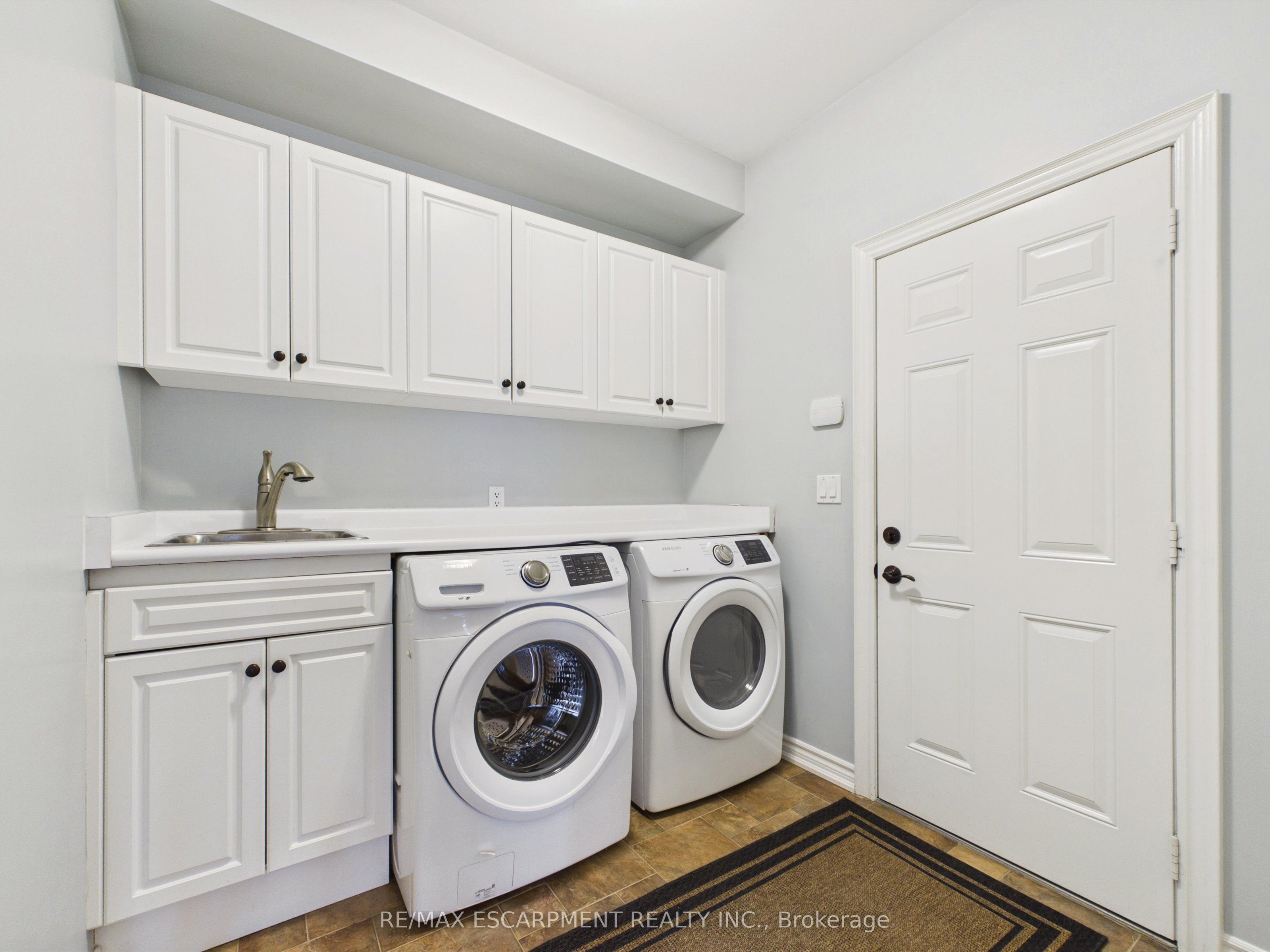23 Spencer Street Property Photo 22