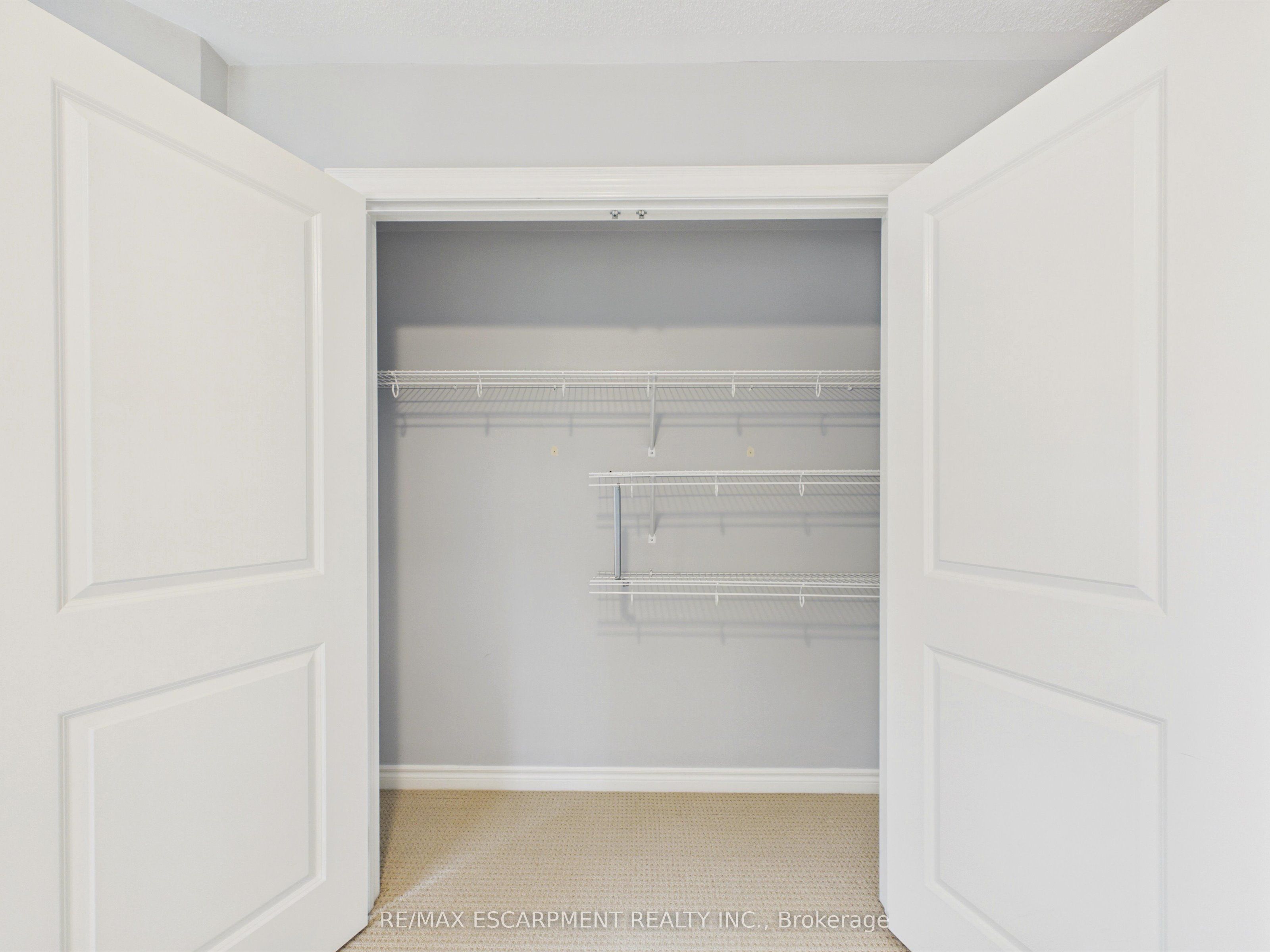 23 Spencer Street Property Photo 29