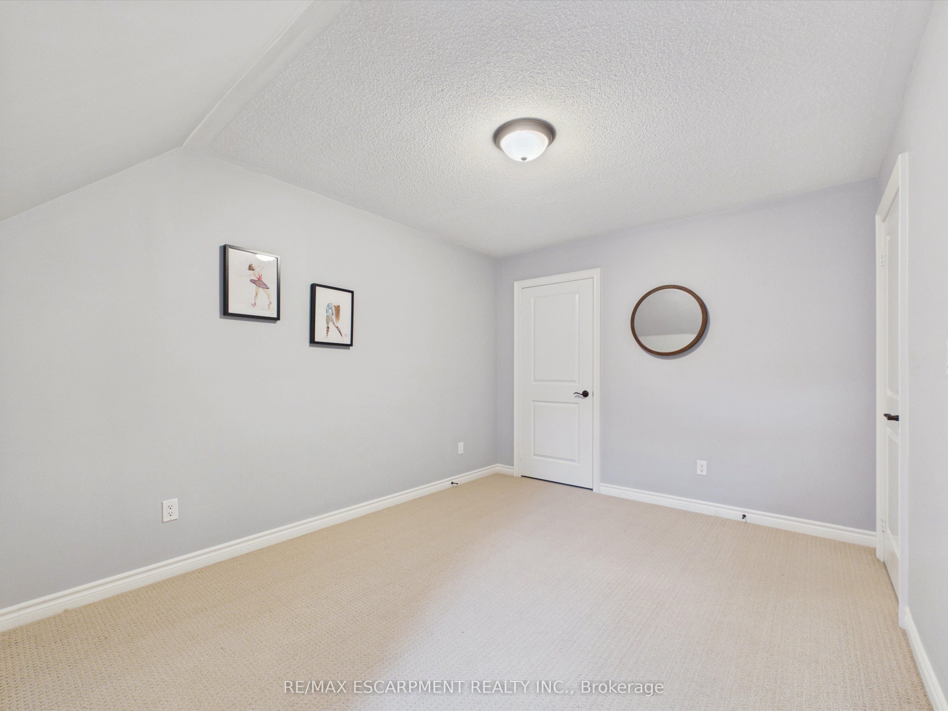 23 Spencer Street Property Photo 34