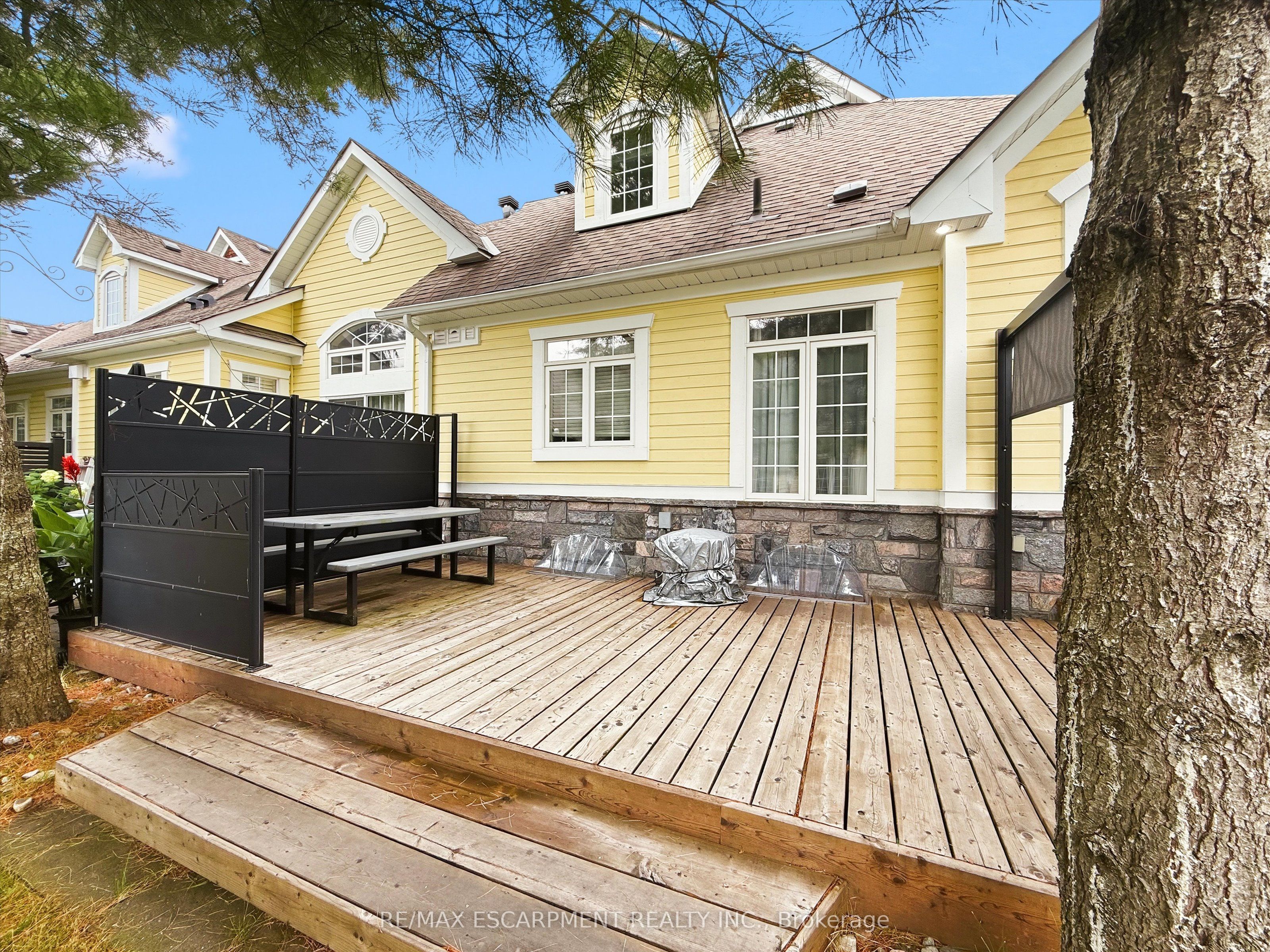 23 Spencer Street Property Photo 37