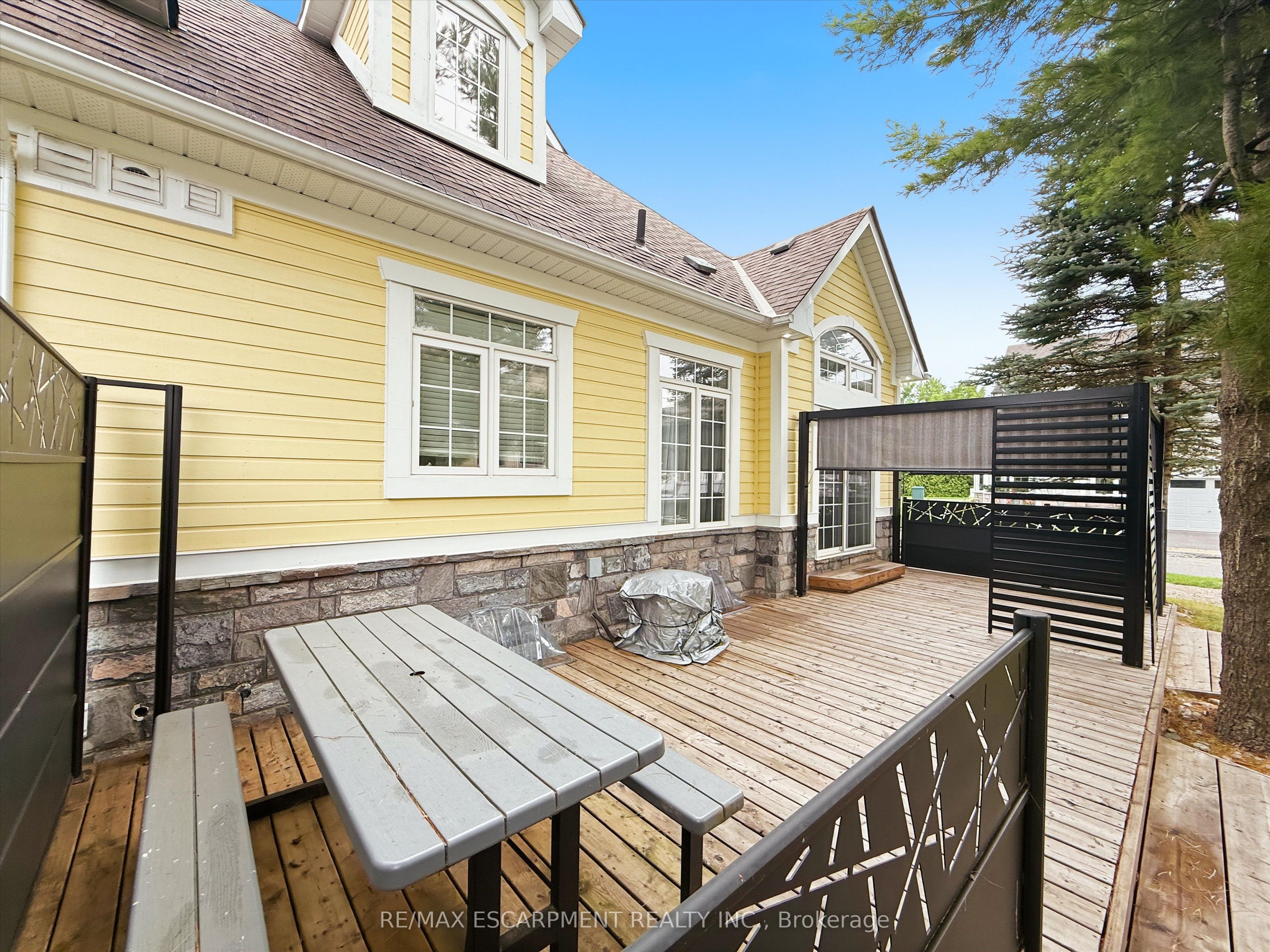 23 Spencer Street Property Photo 38