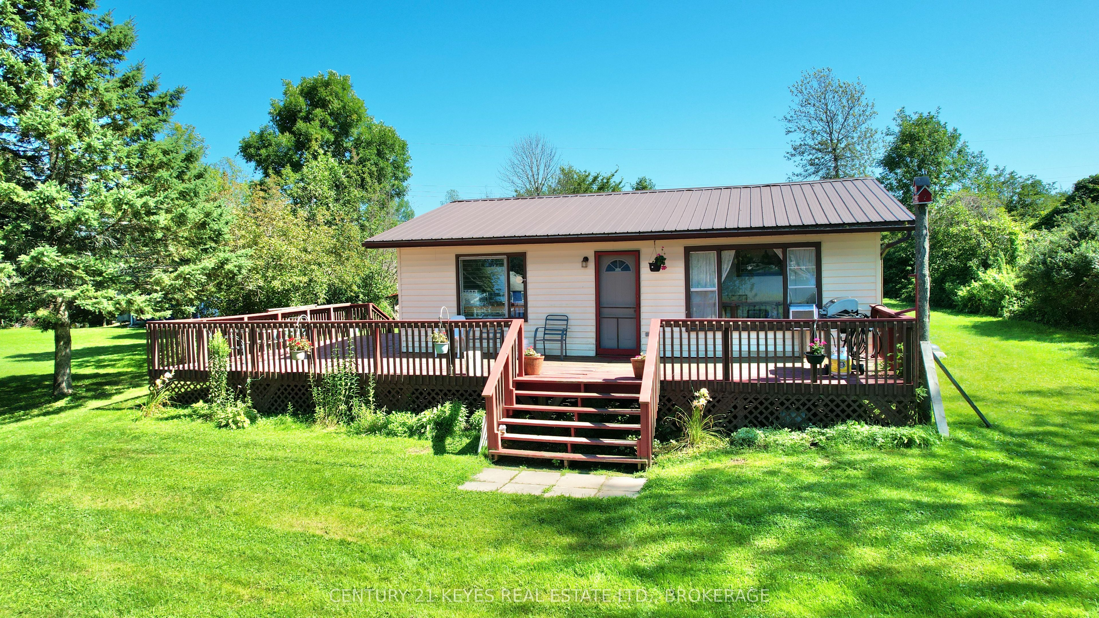 170 Hay Island Property Photo 3