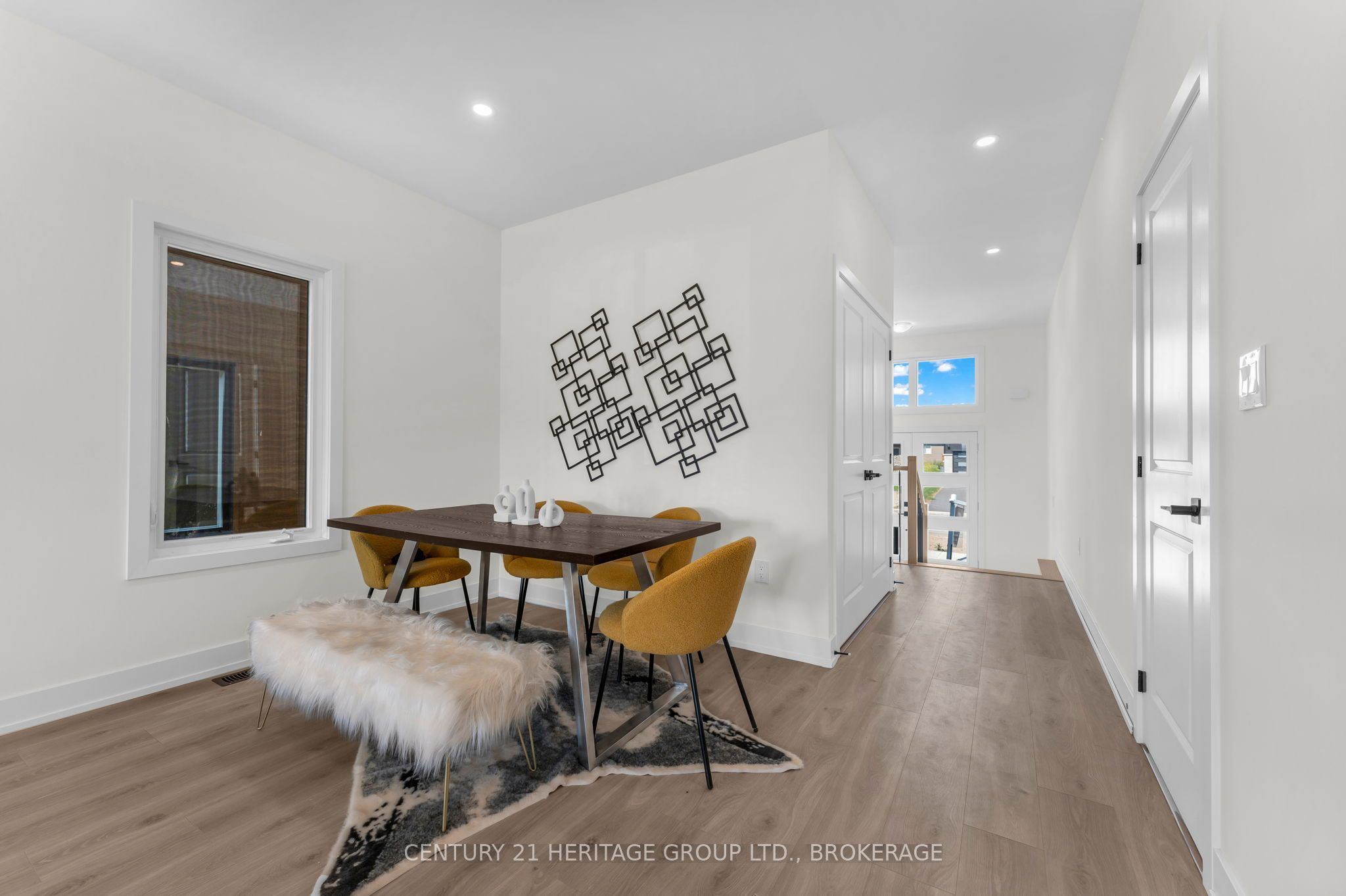 56 Dusenbury Drive Property Photo 6